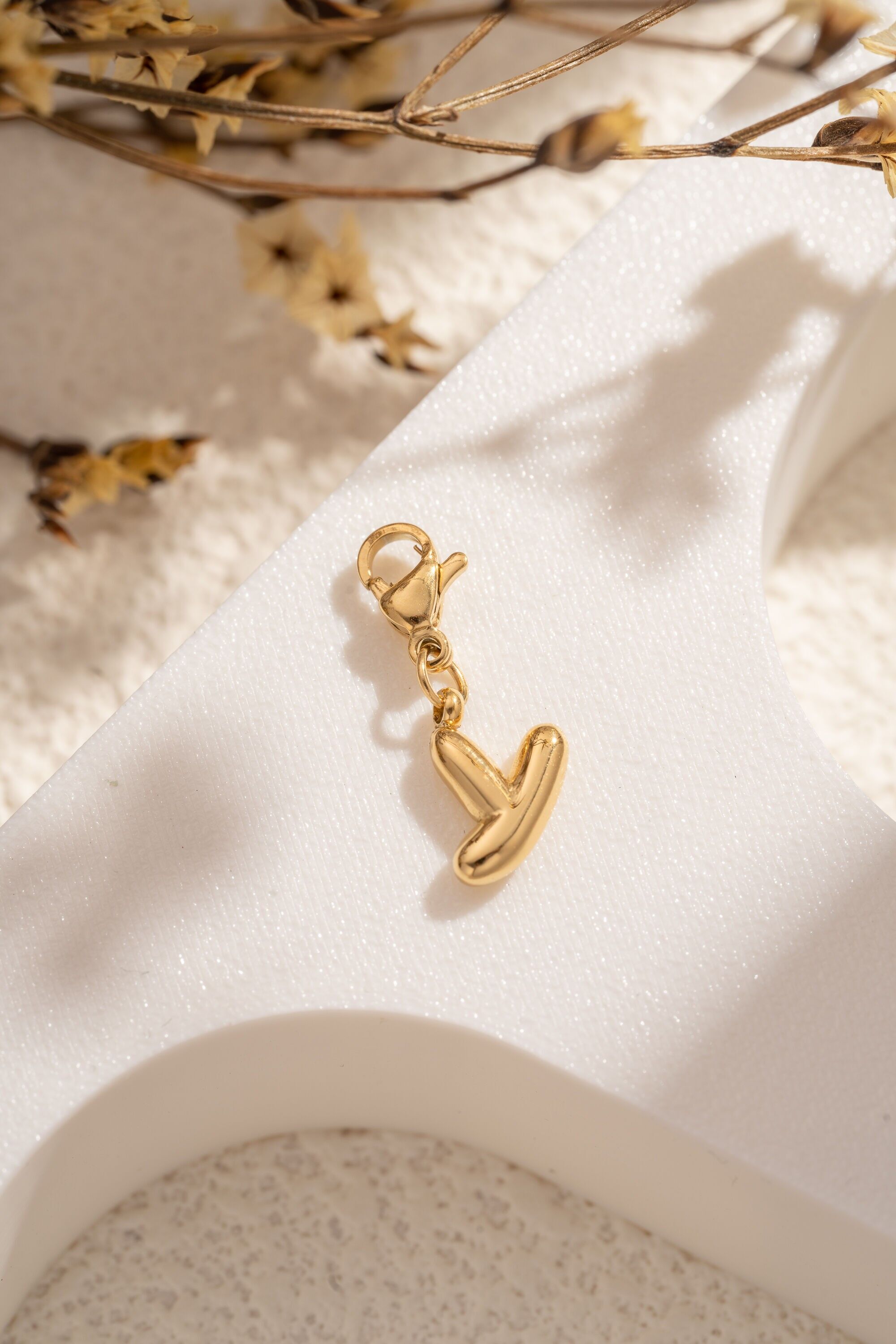 Eleganter, anpassbarer Anhänger aus Edelstahl mit dem Buchstaben Y