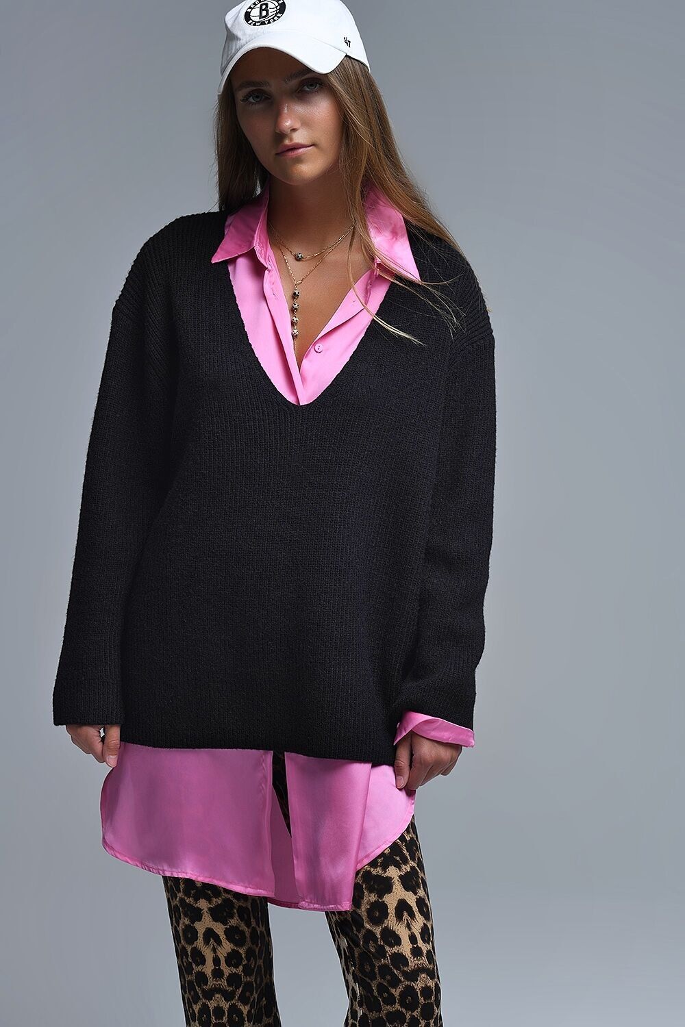 Maglione sottile con scollo a V super oversize in nero