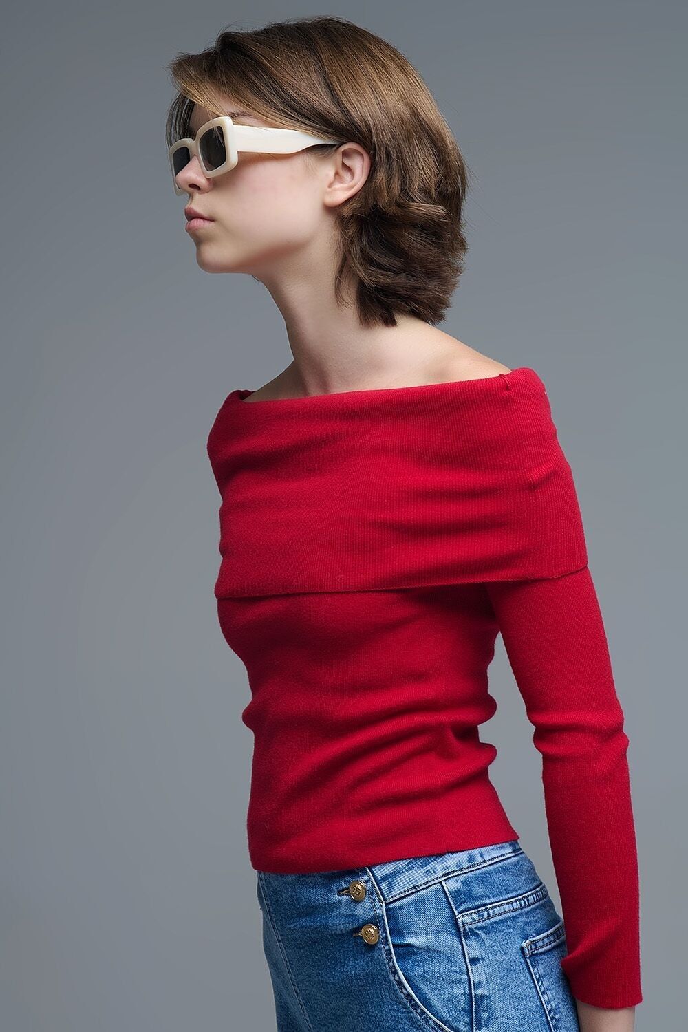 Top rosso in maglia chic con spalle scoperte