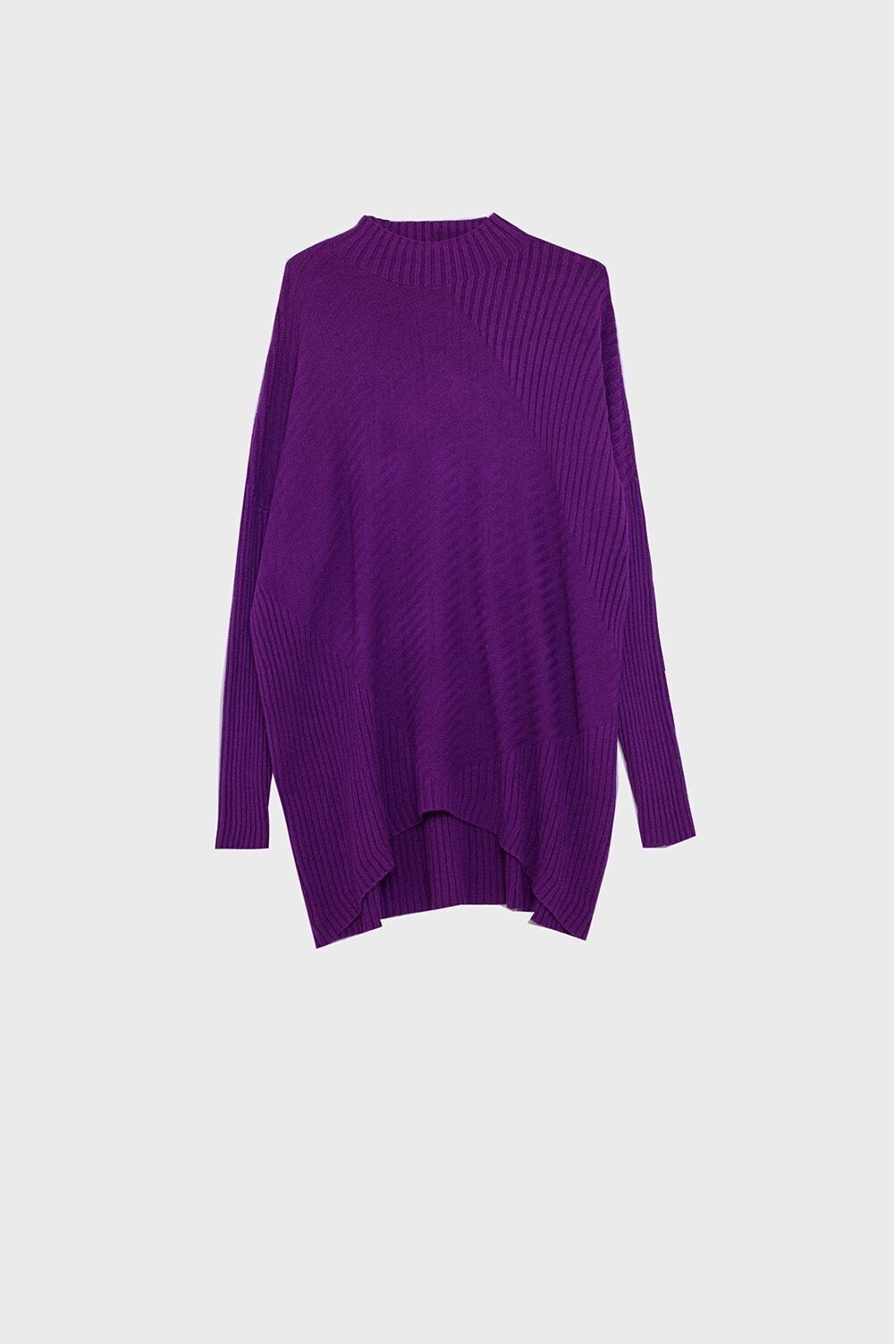 Maglione tunica a coste asimmetriche viola