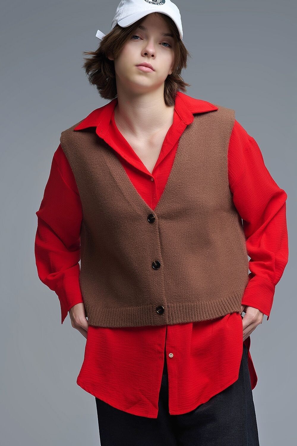 Gestrickte kurze Weste in Schokoladenbraun