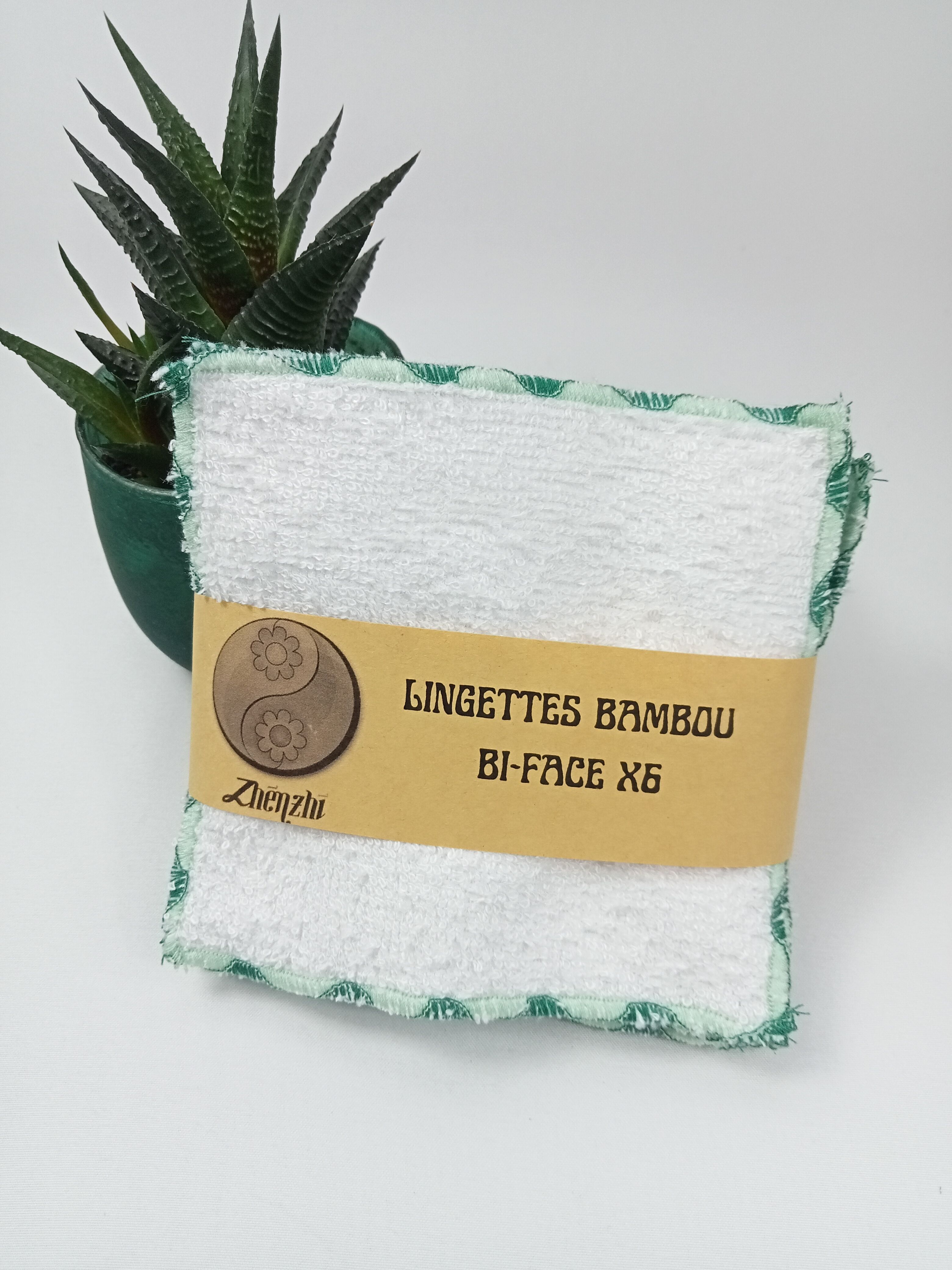 Pack of 6 double-sided bamboo makeup remover wipes