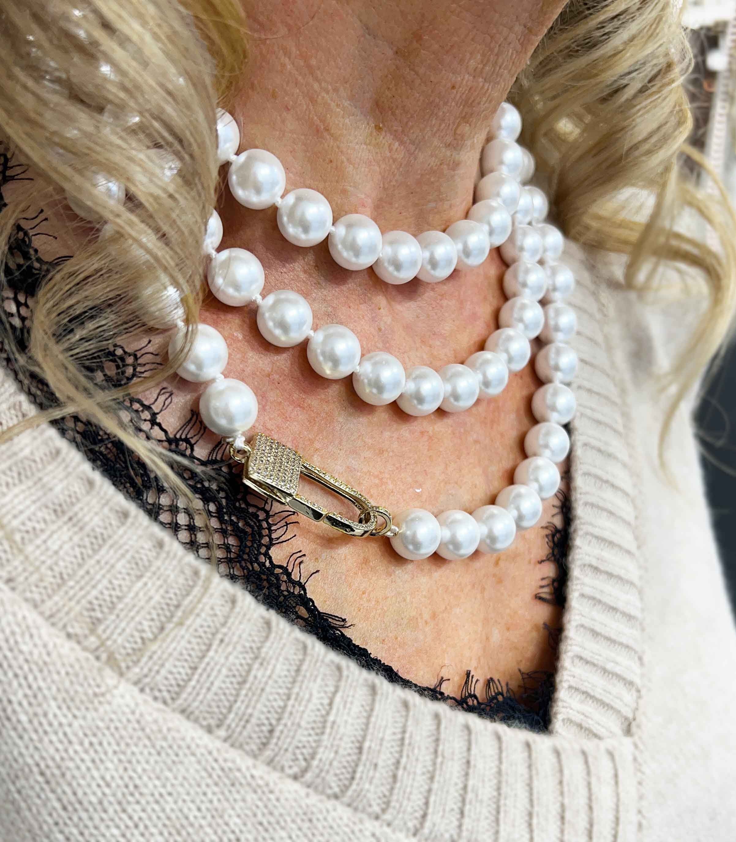 Collana di perle coltivate con grande chiusura in zirconio - Lunghezza 126 cm