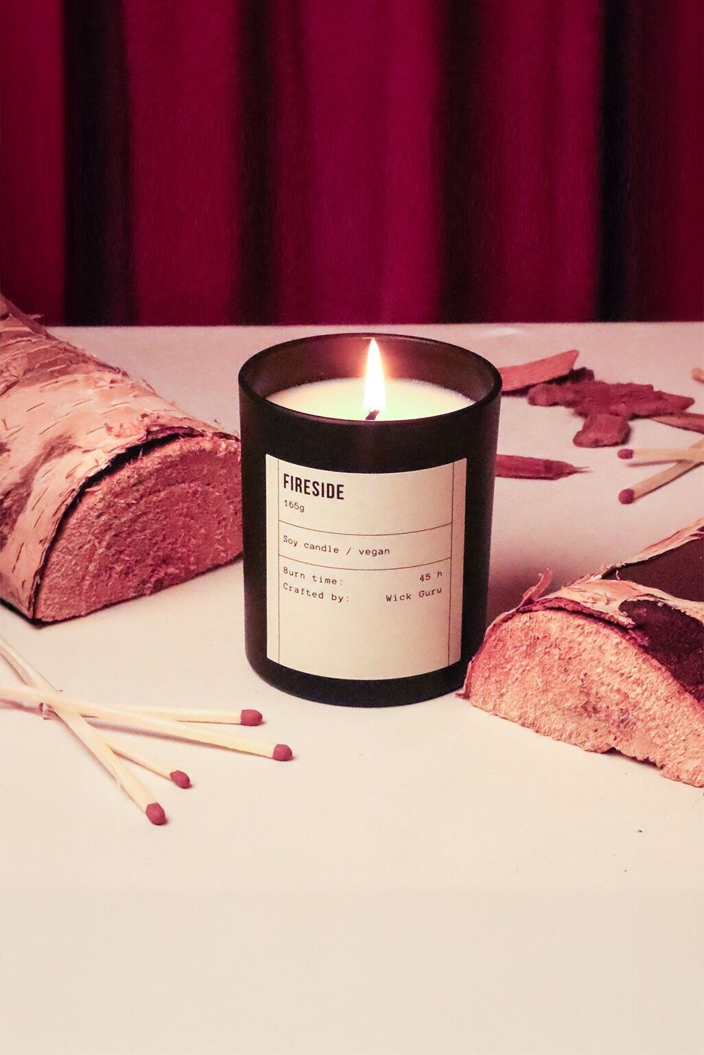 Candela da camino – Profumo di cedro, ambra e muschio