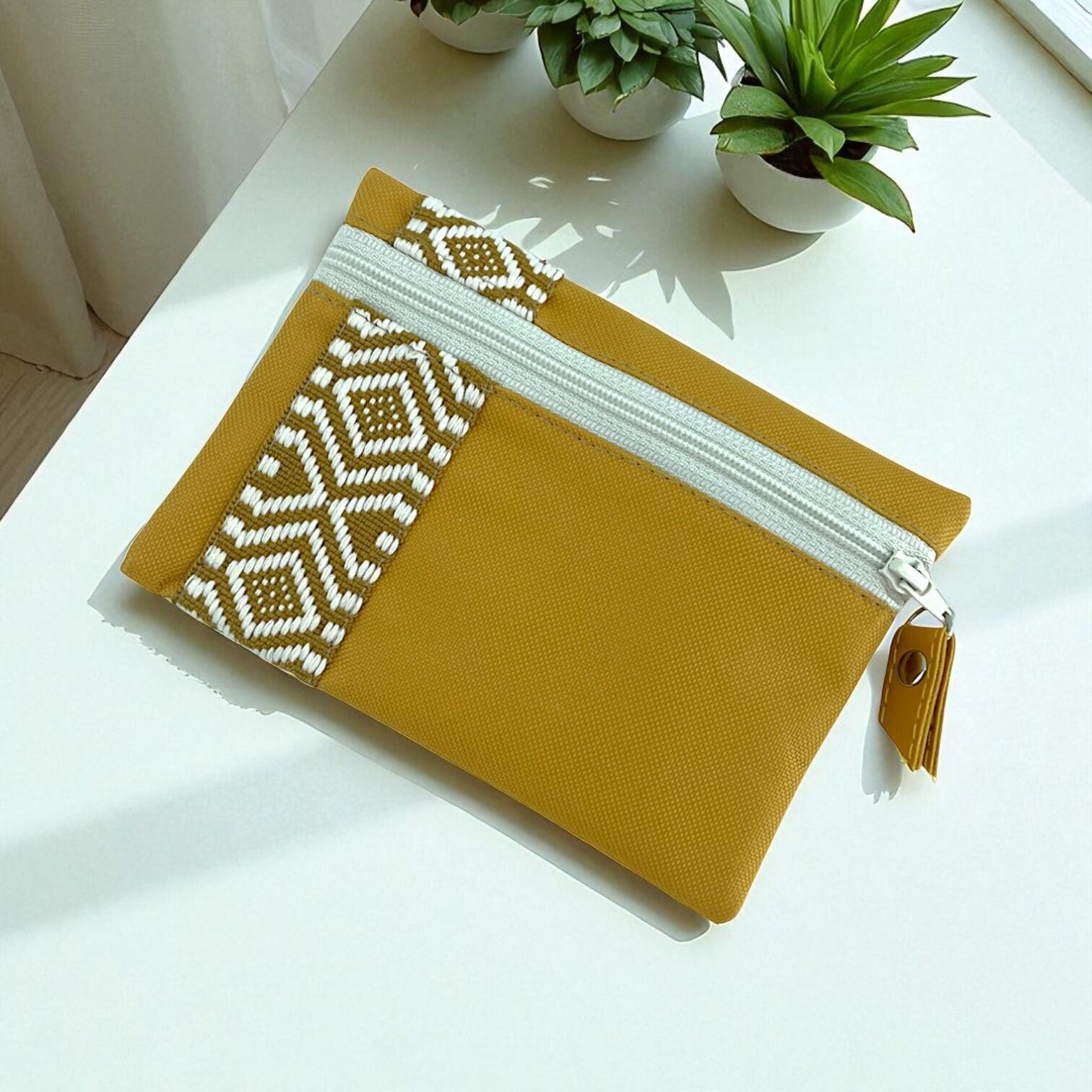 Pouch S, "Alabama" mustard