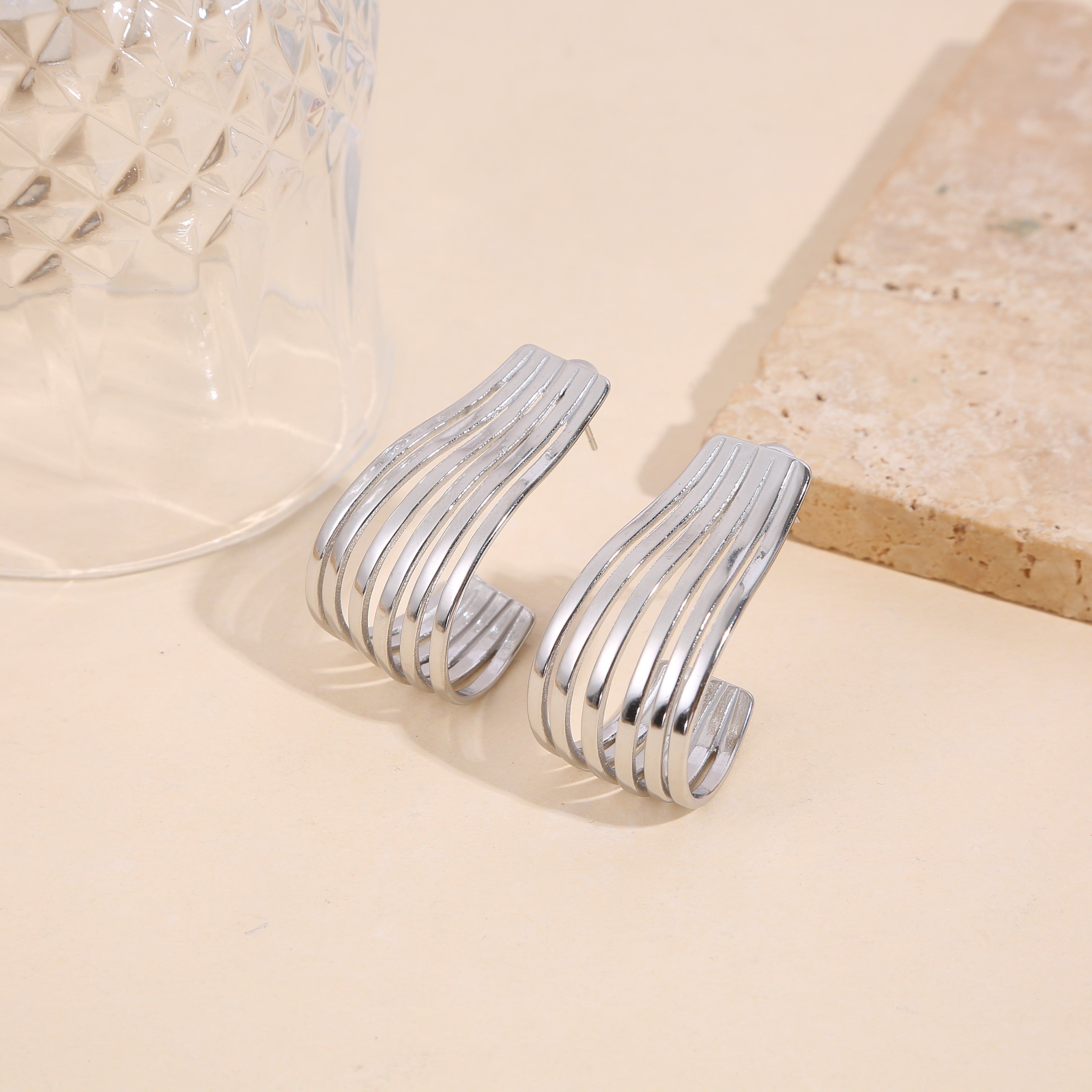 Orecchini semicerchi in argento con 6 file parallele