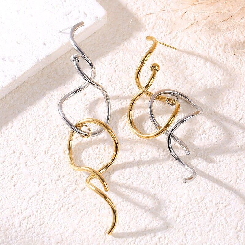 Orecchini pendenti intrecciati bicolore