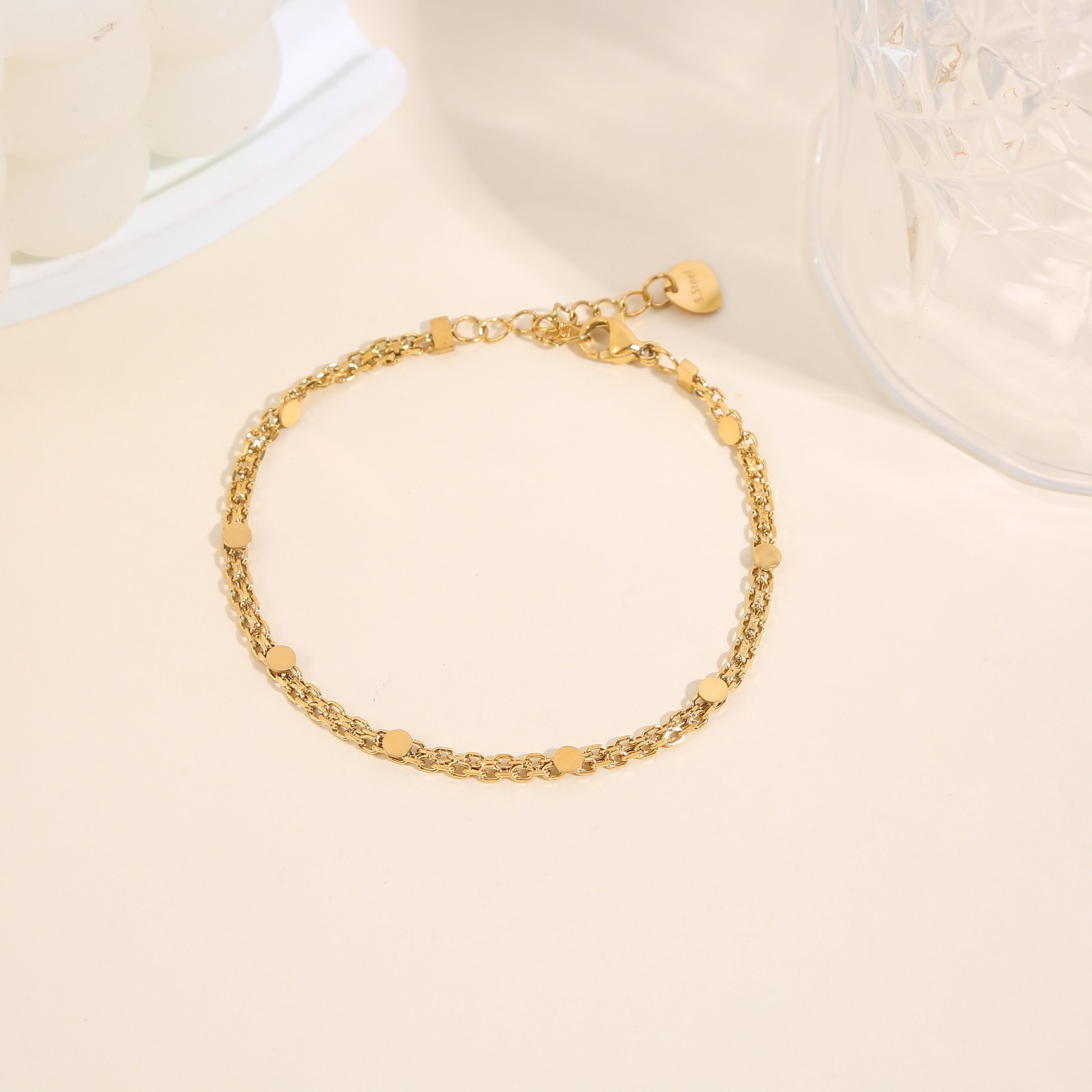 Bracciale a catena sottile placcato oro a doppio filo con maglia a maglie fini e perline rotonde lisce