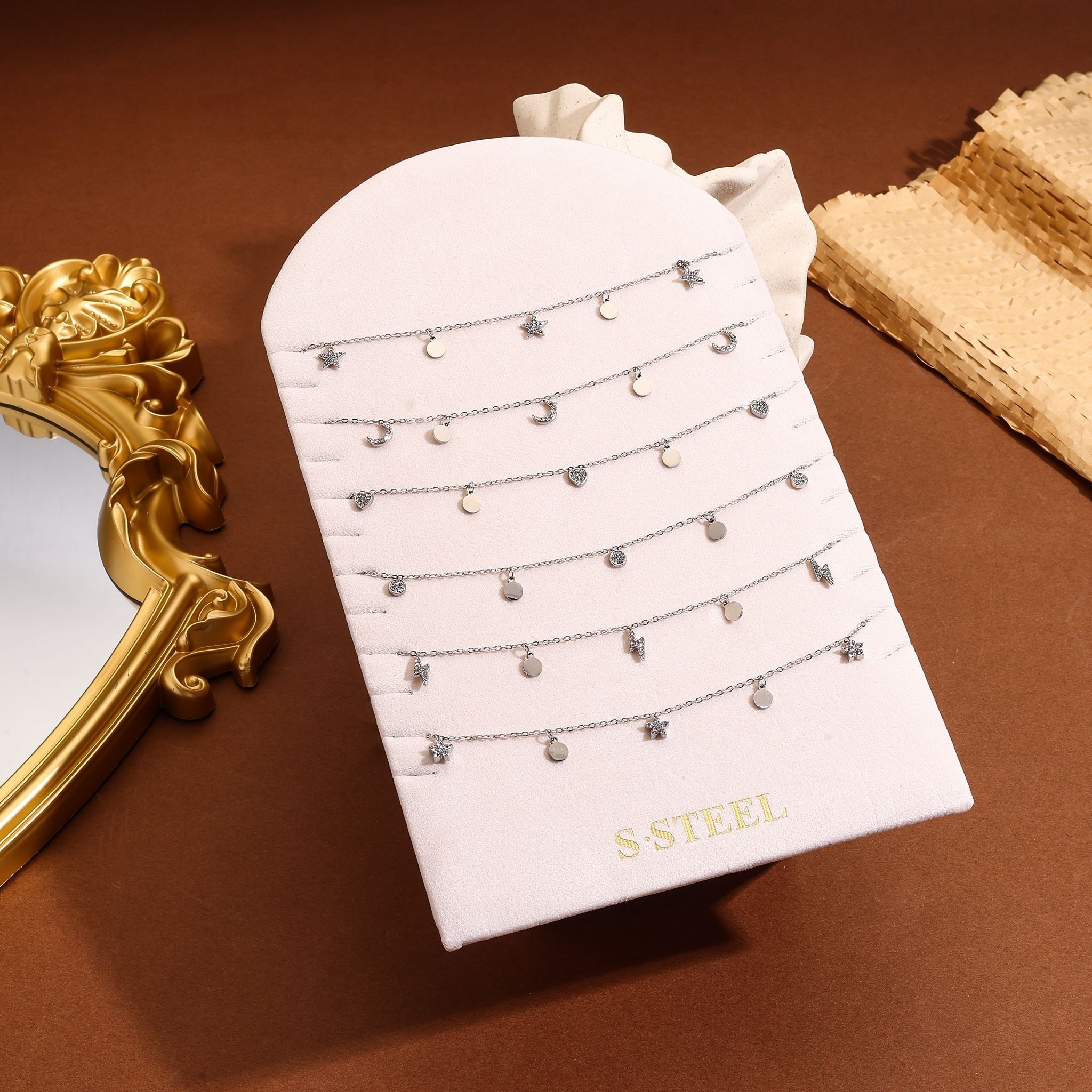 Set di 6 collane a catena in argento fine con vari nappe e strass (cuori, fulmini, lune, dischi…)