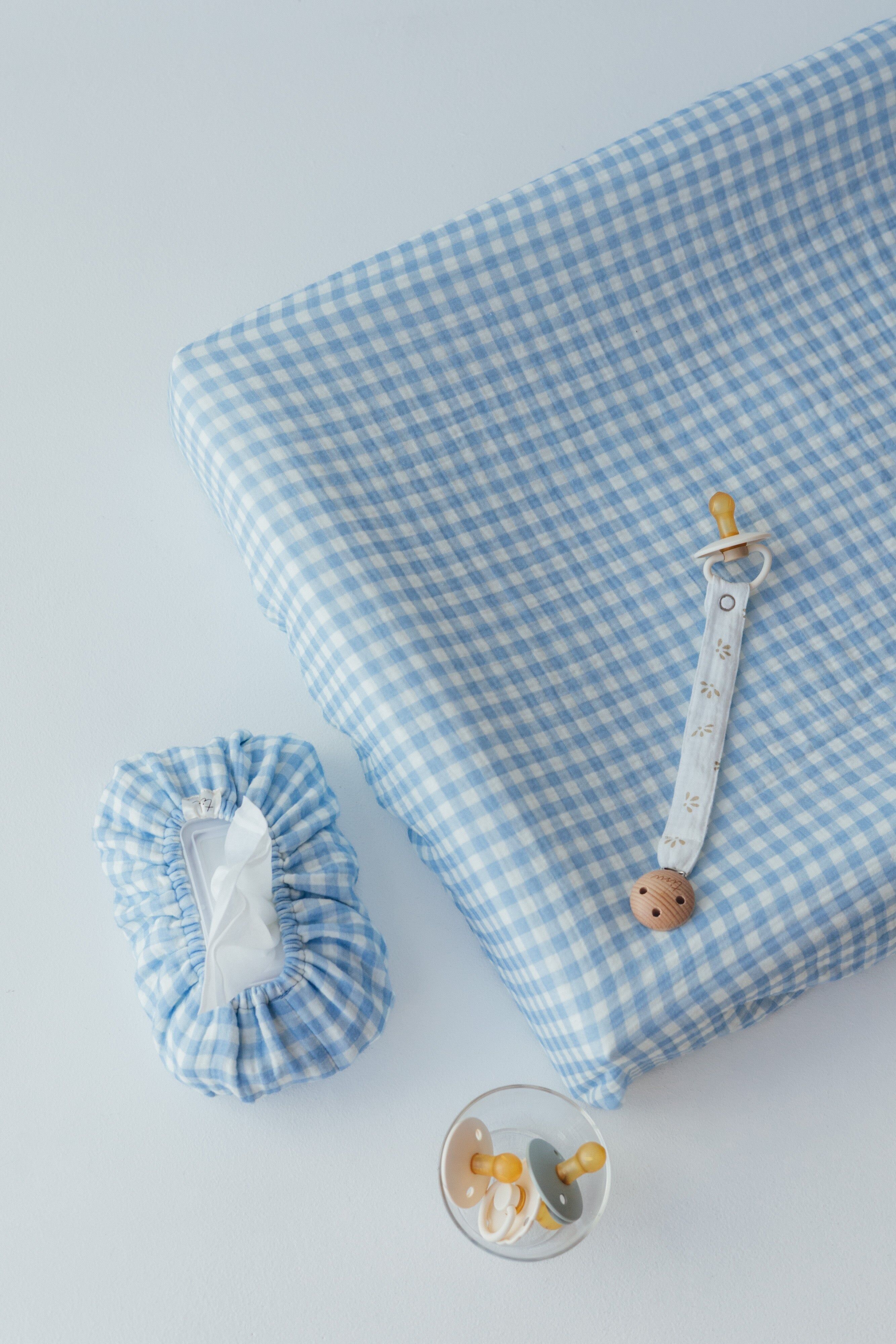 Housse de matelas à langer TISU, motif vichy bleu ciel