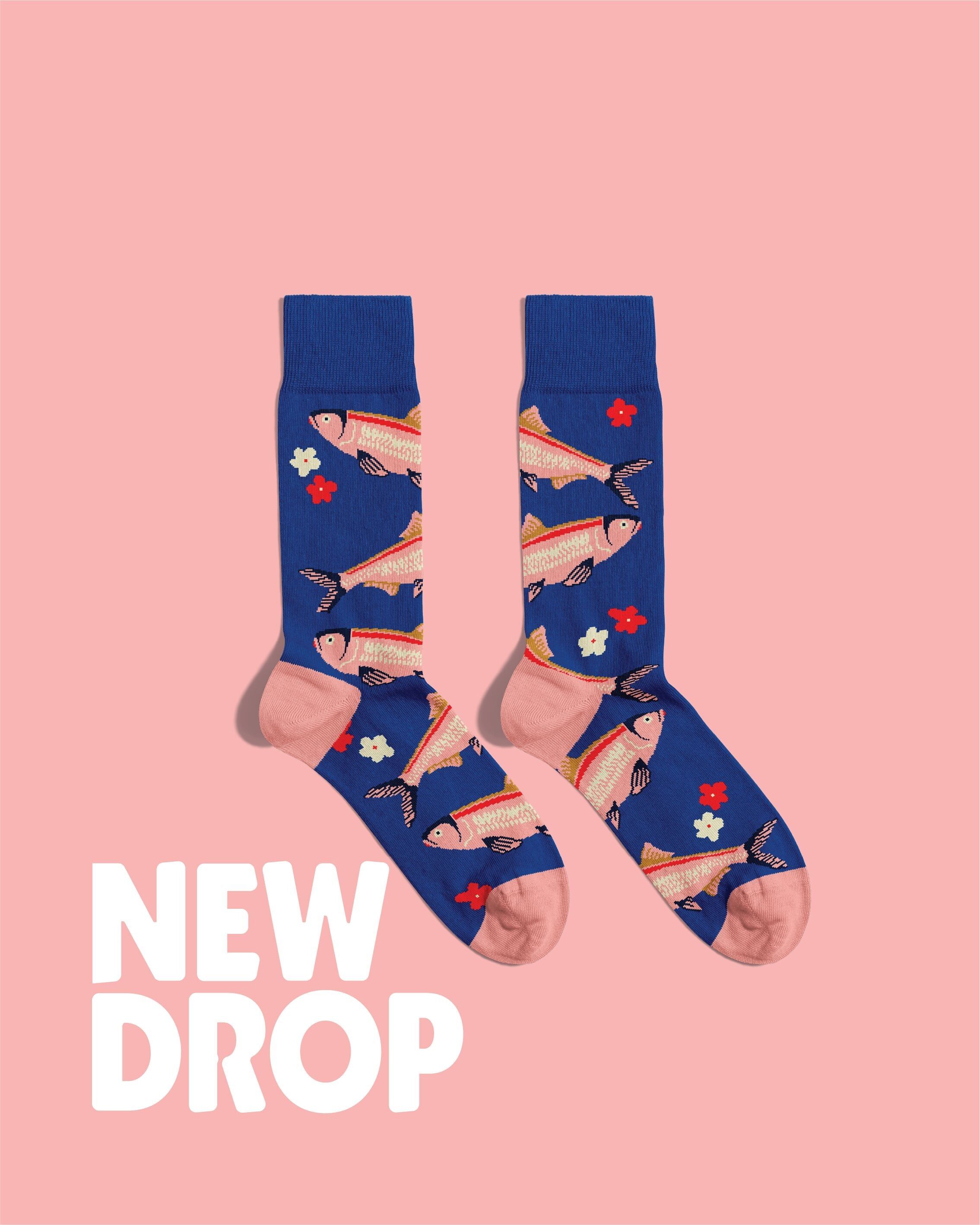 Fish Socks – No Fish Swims Alone | Funny Ocean Socks with Herrings | Sea Lover Gift | Colourful Animal Socks for Her & Him | Made in Poland