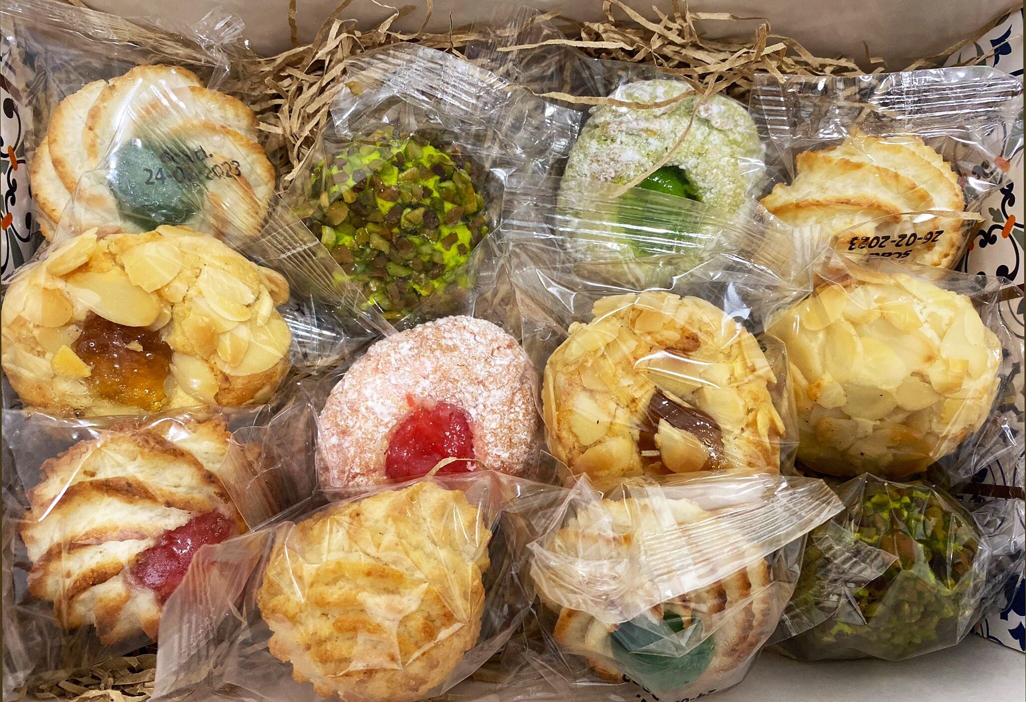 Pâtisseries aux amandes individuelles - boîte de 5 kg