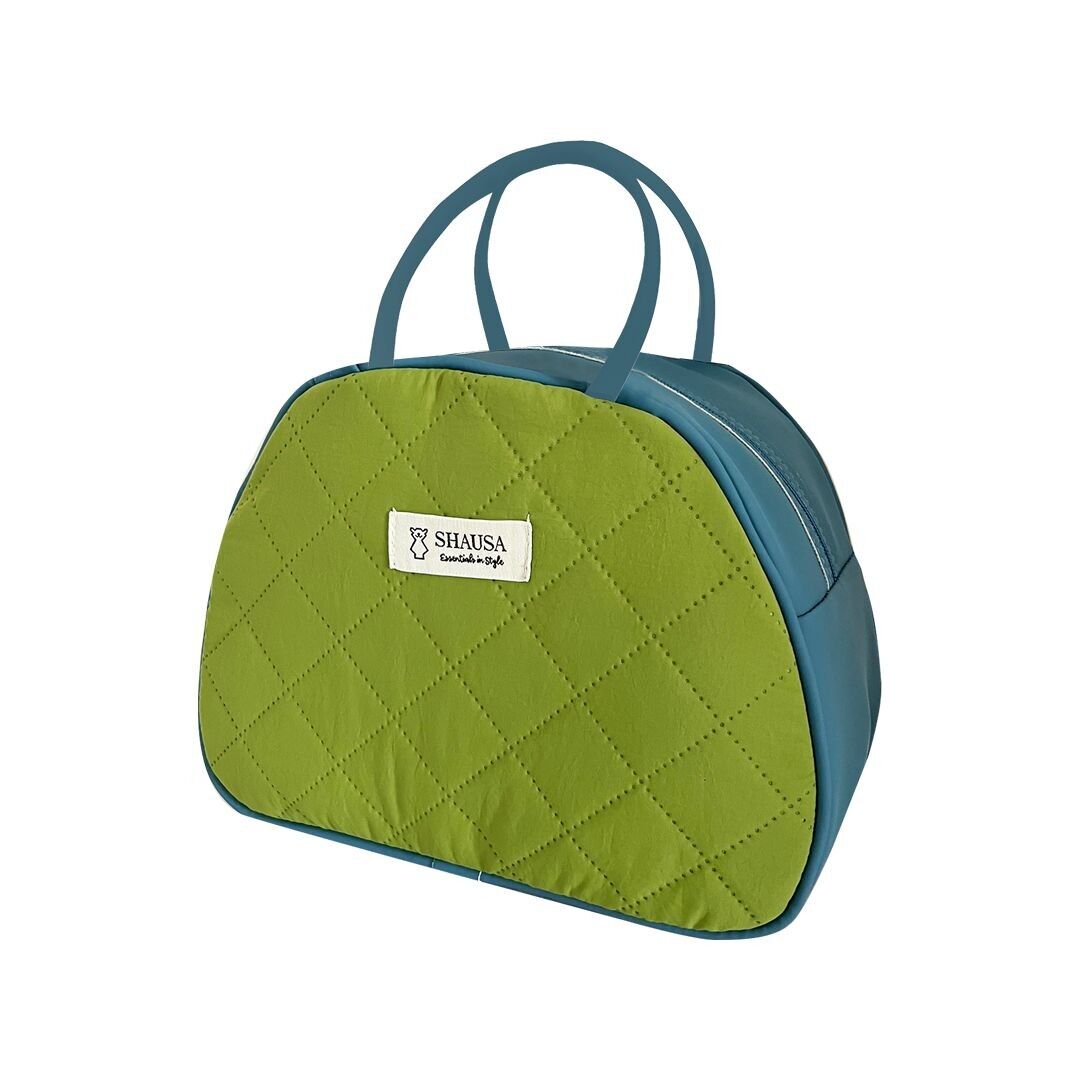 Green quilted bag with diamond pattern