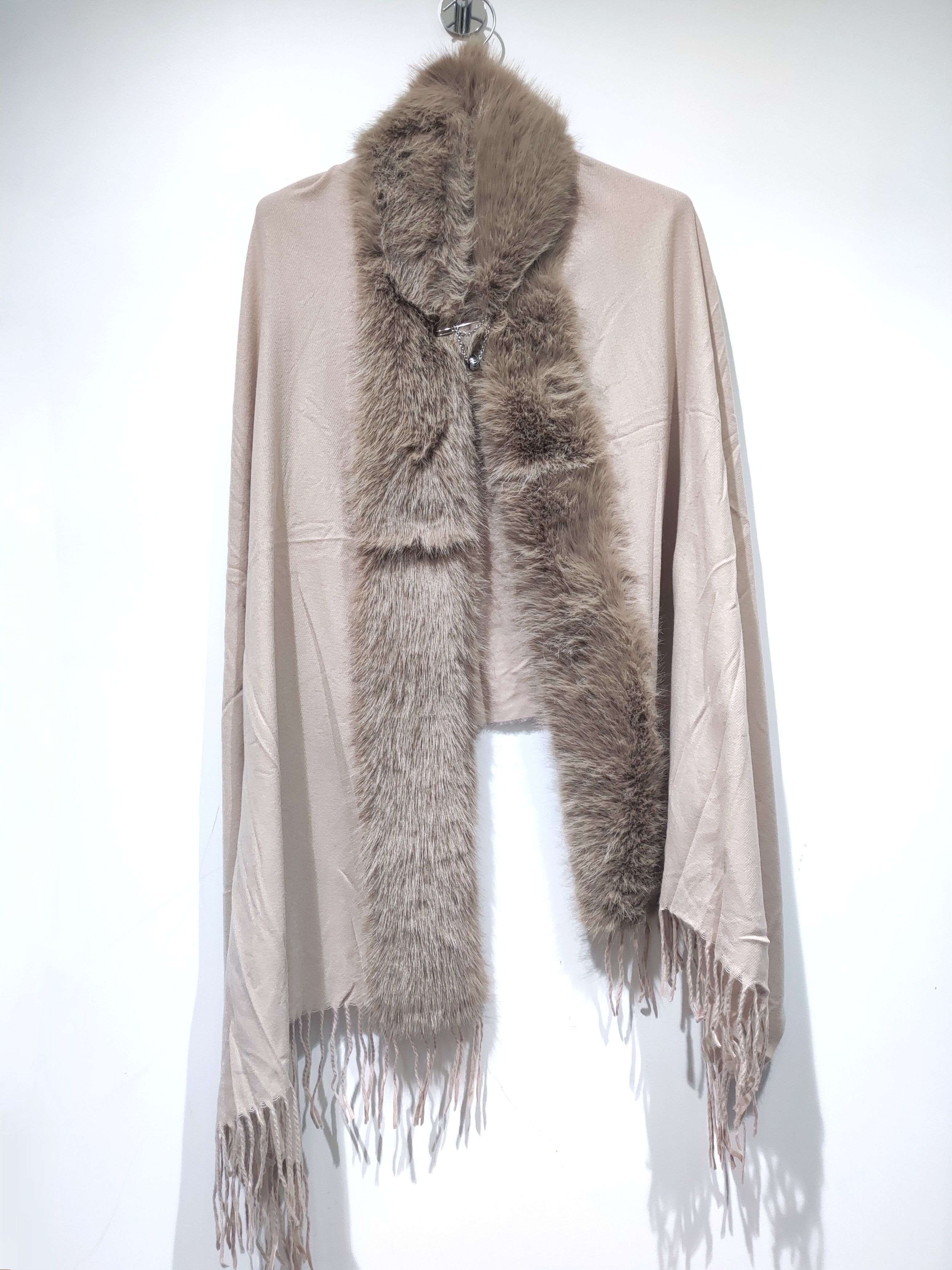 CHAP Collo di pelliccia AH26