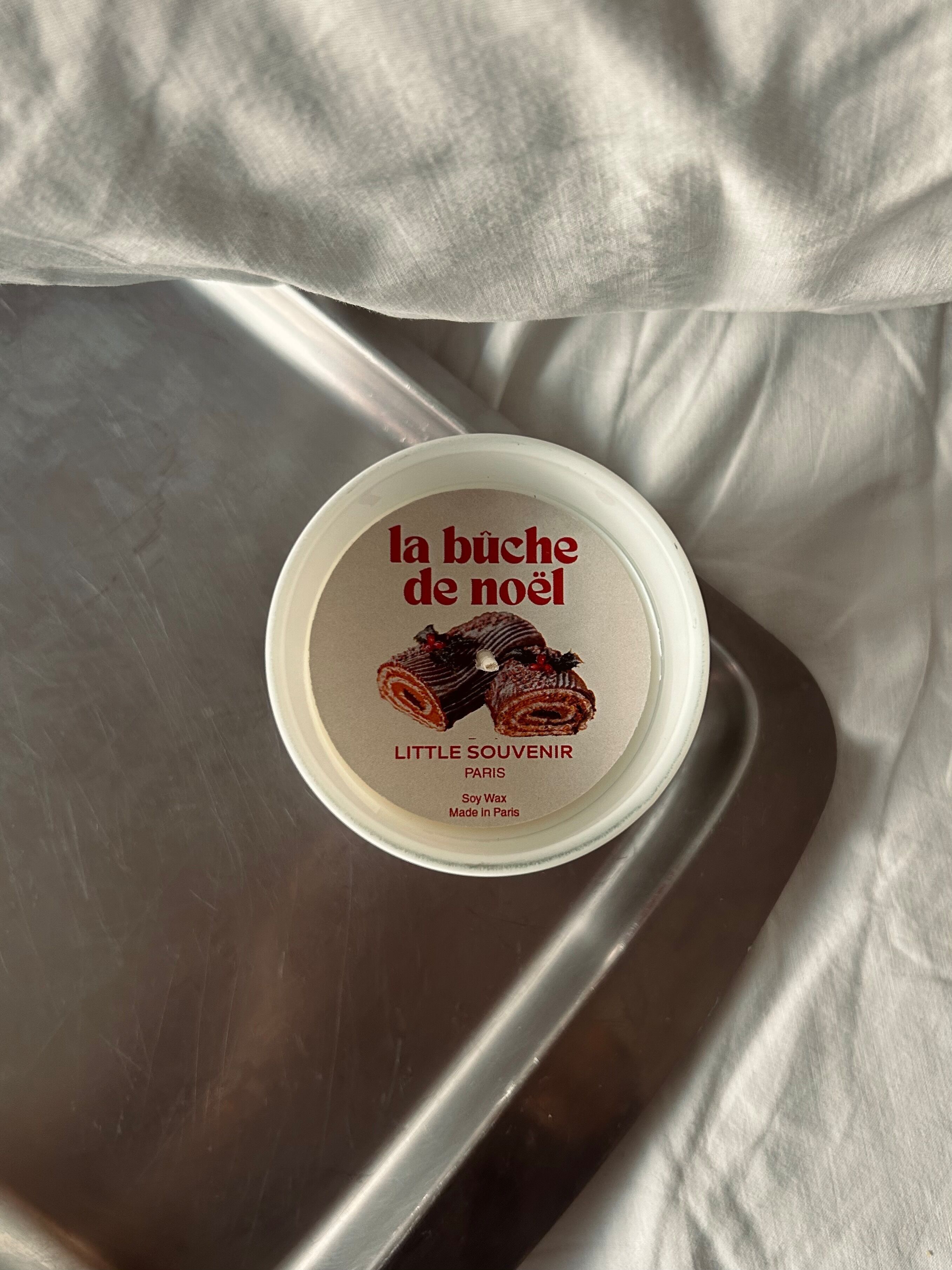 SCENTED CHRISTMAS YULE LOG CANDLE IN SOY WAX