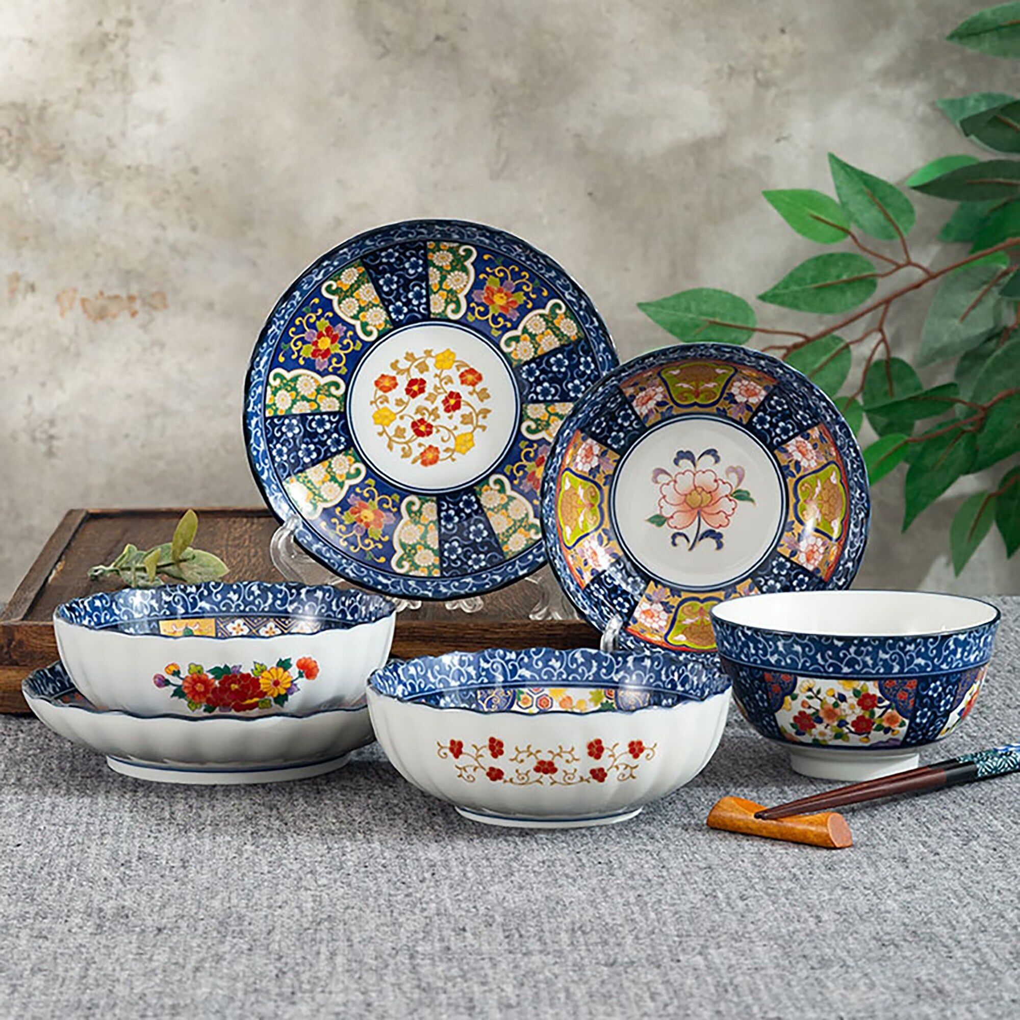 Vaisselle en céramique style Ko-Imari