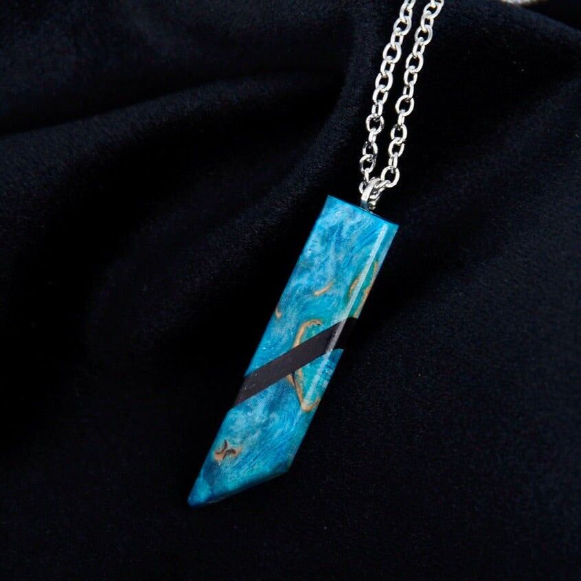 Colgante en ébano y abedul azul estabilizado