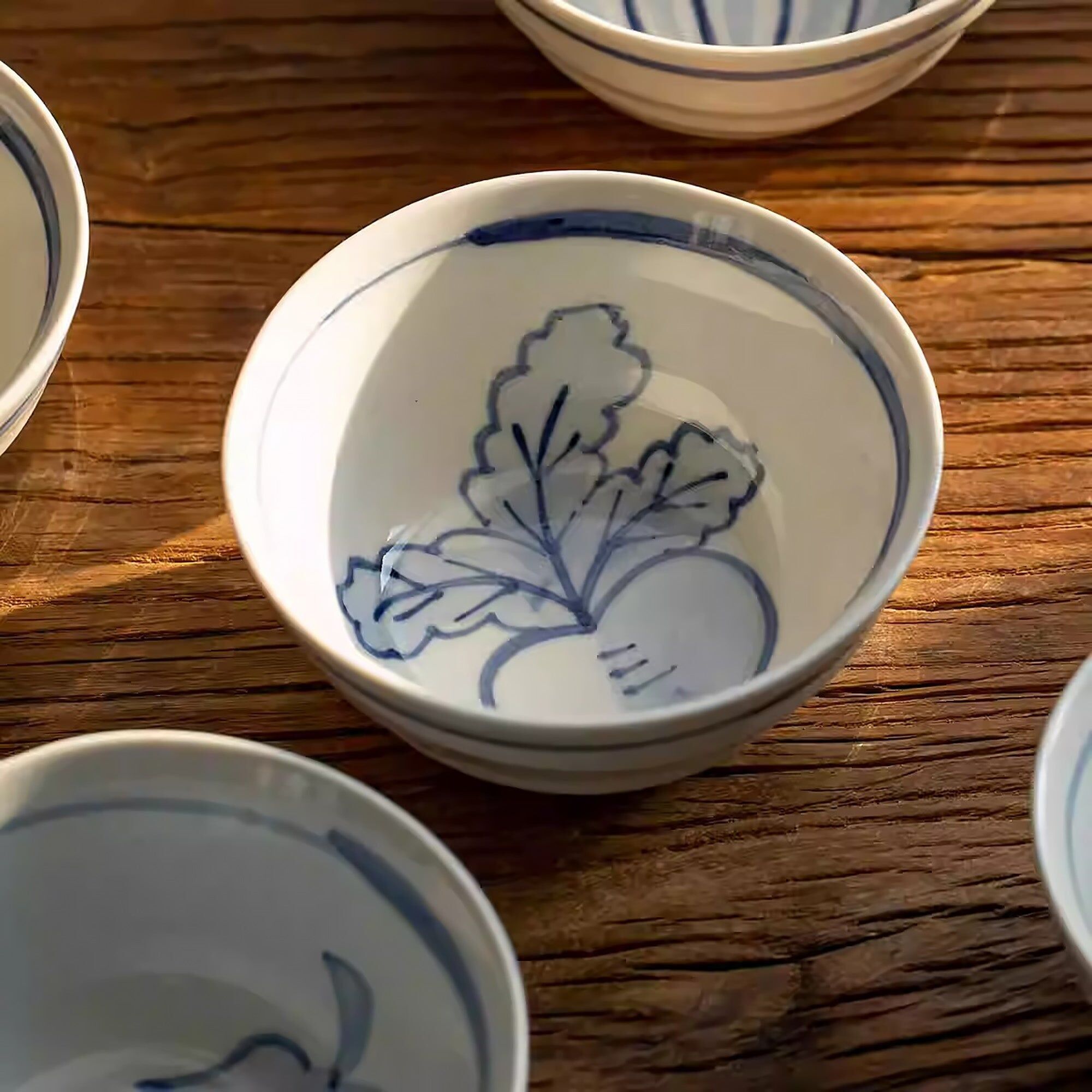 Mino-yaki Reisschale mit Gemüsemuster