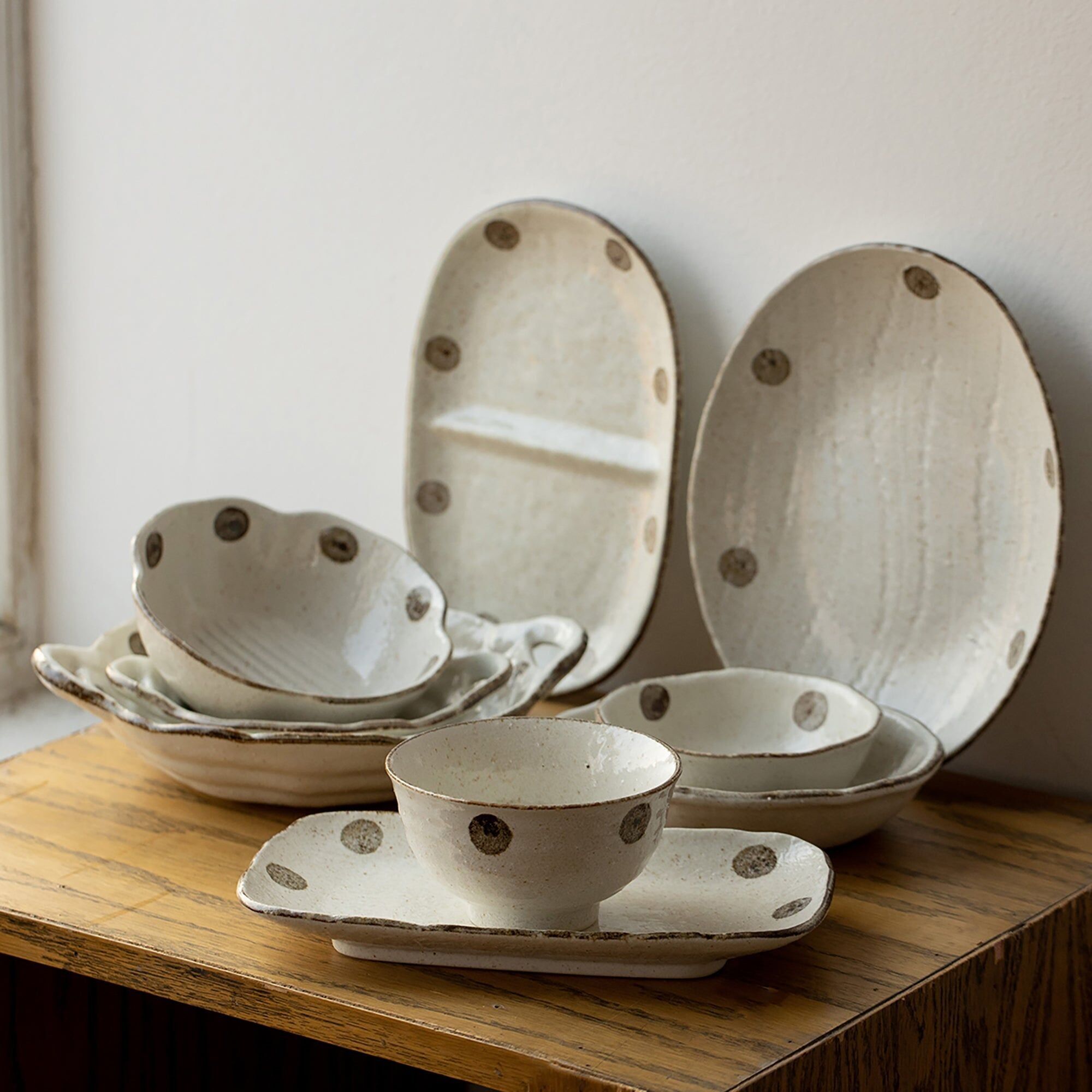 Mino-yaki-Handwerksgeschirr aus Steingut