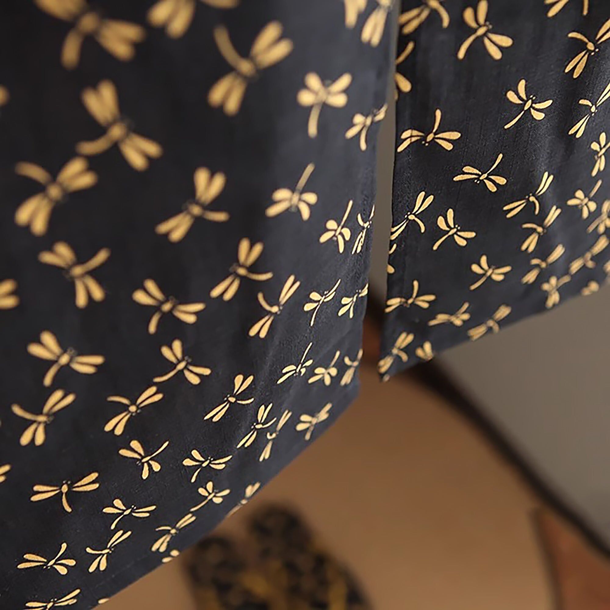 Noren giapponese in cotone con design semitrasparente a due pannelli