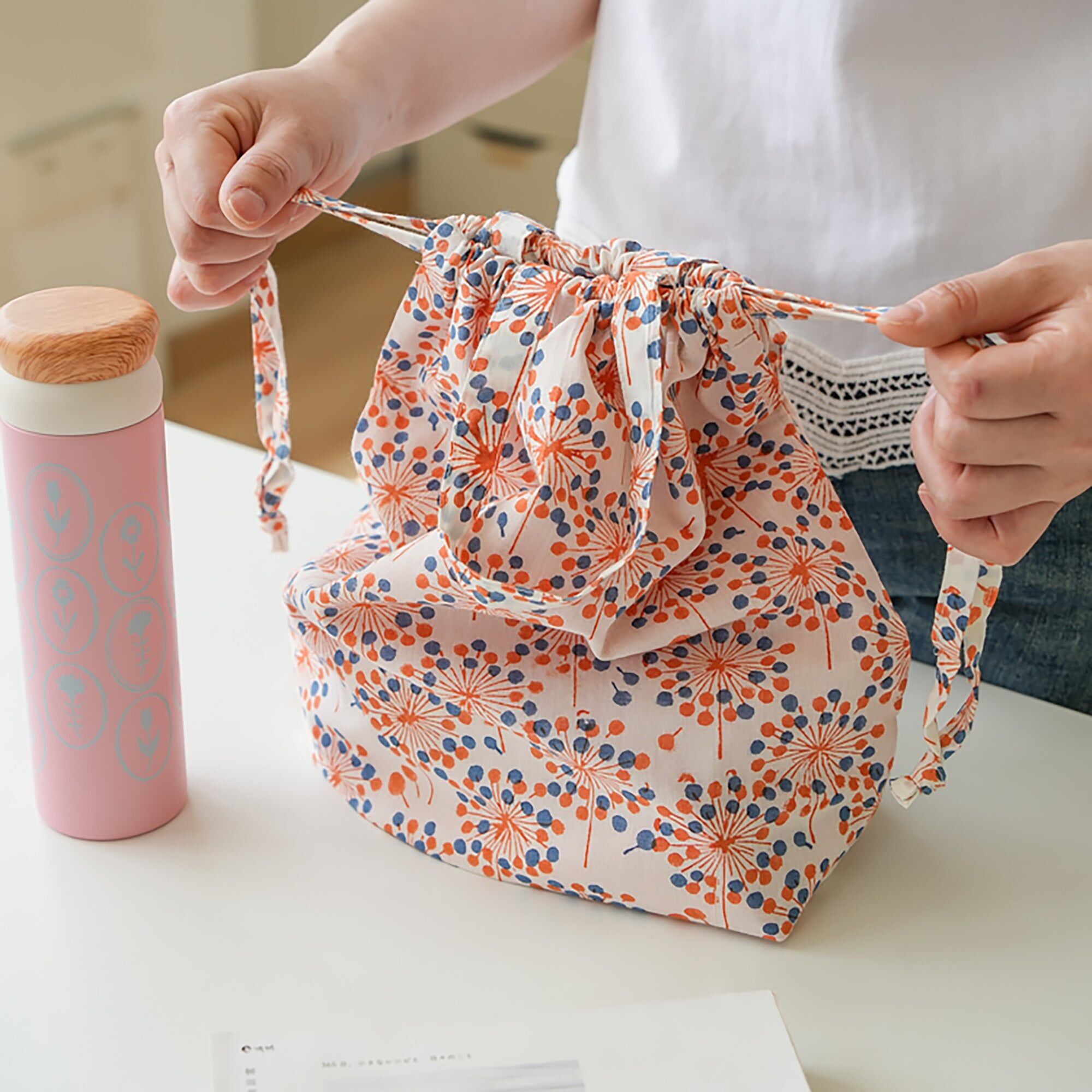 Borsa in cotone floreale stampata a mano nella serie Japanese Horn