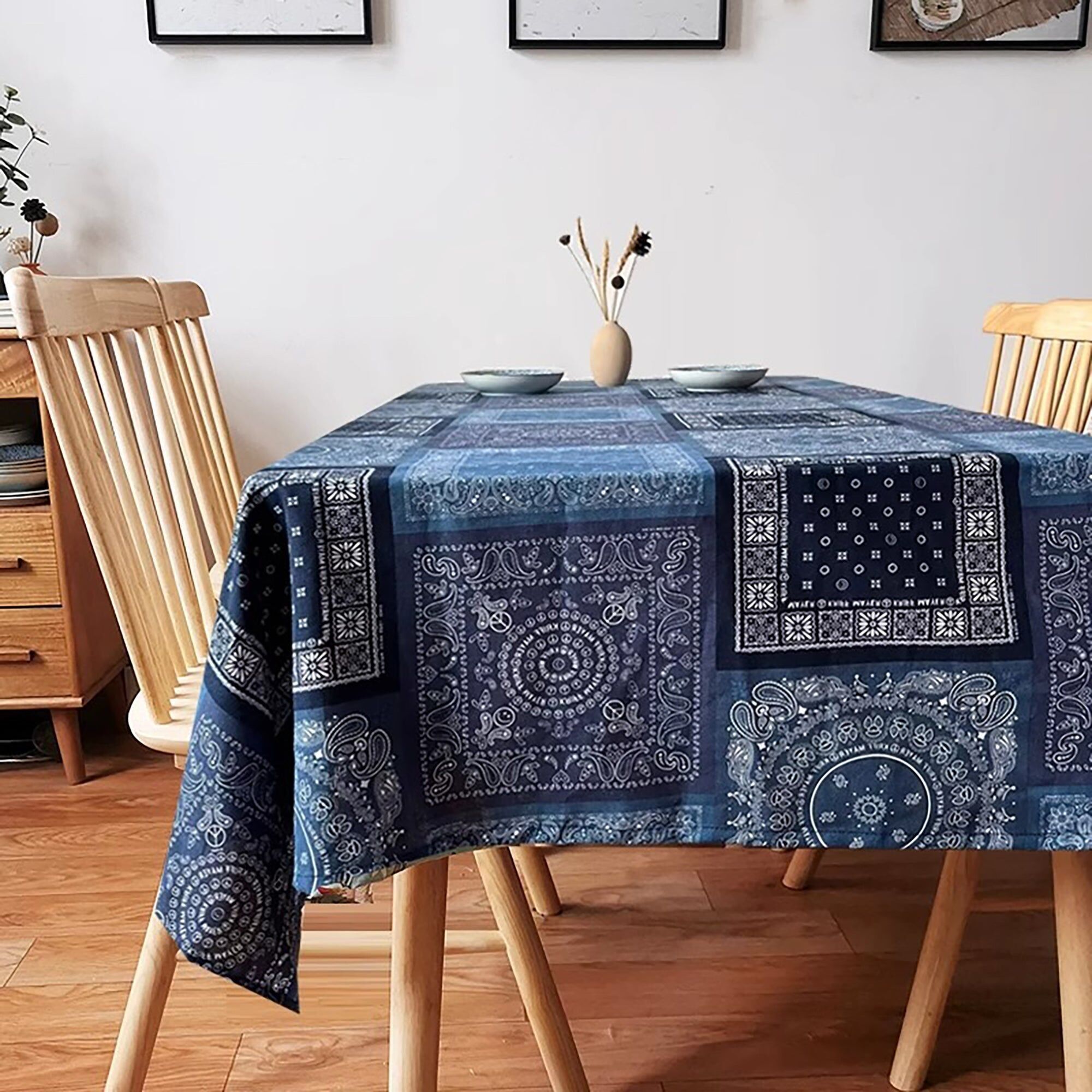 Tovaglia fatta a mano in cotone e lino con motivi etnici cinesi blu