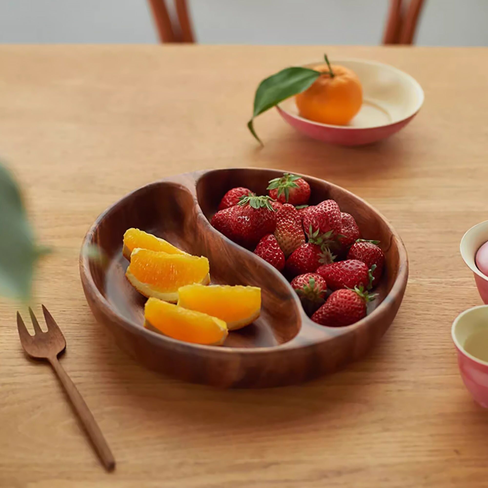 Piatto in legno di acacia compartimentato