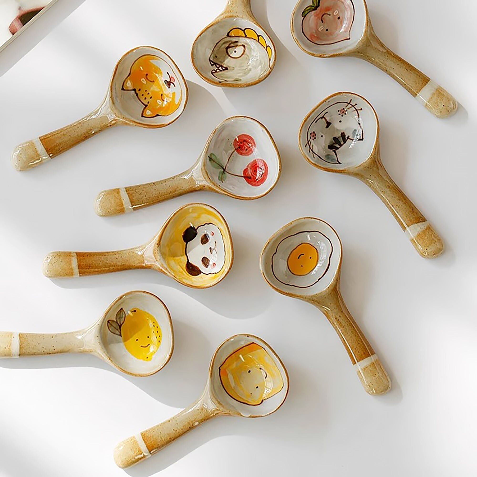 Cucchiaio in ceramica fatto a mano