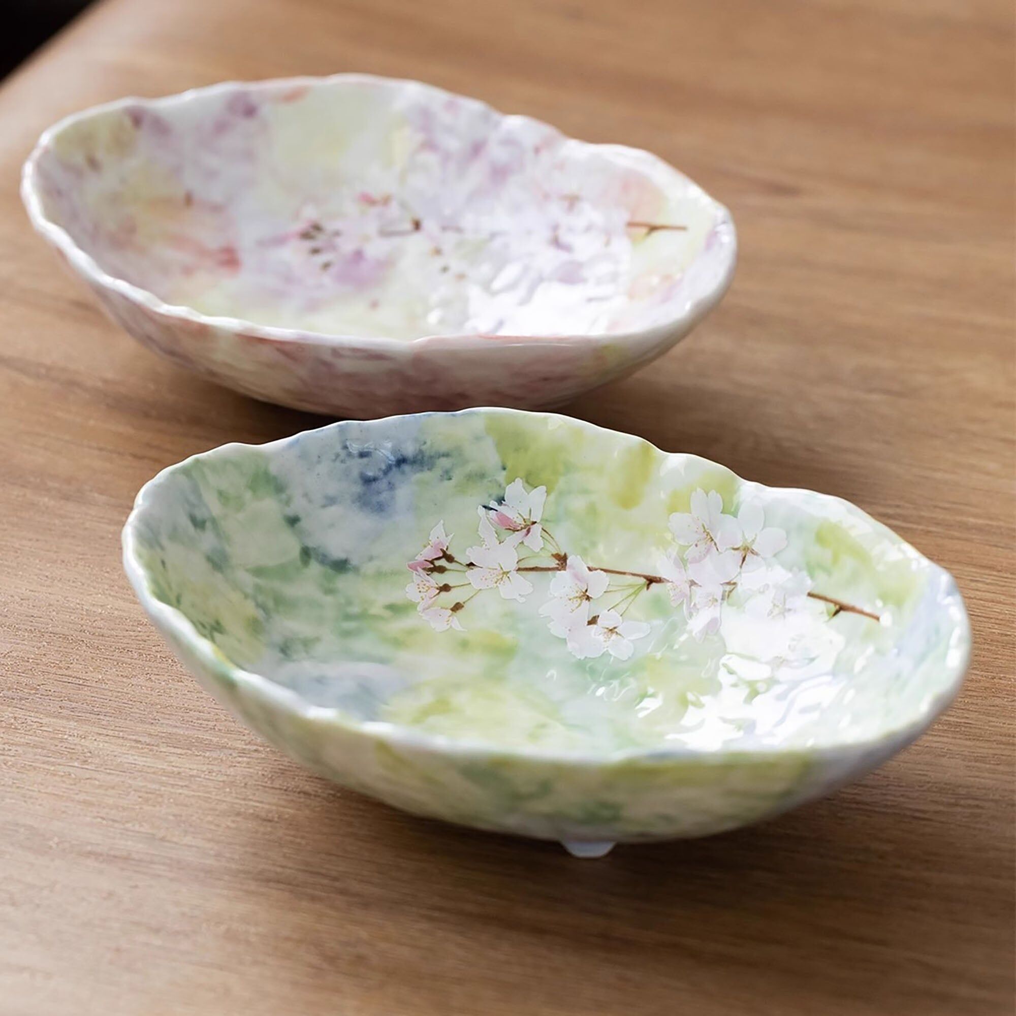 Piatto ovale in ceramica con motivo Sakura