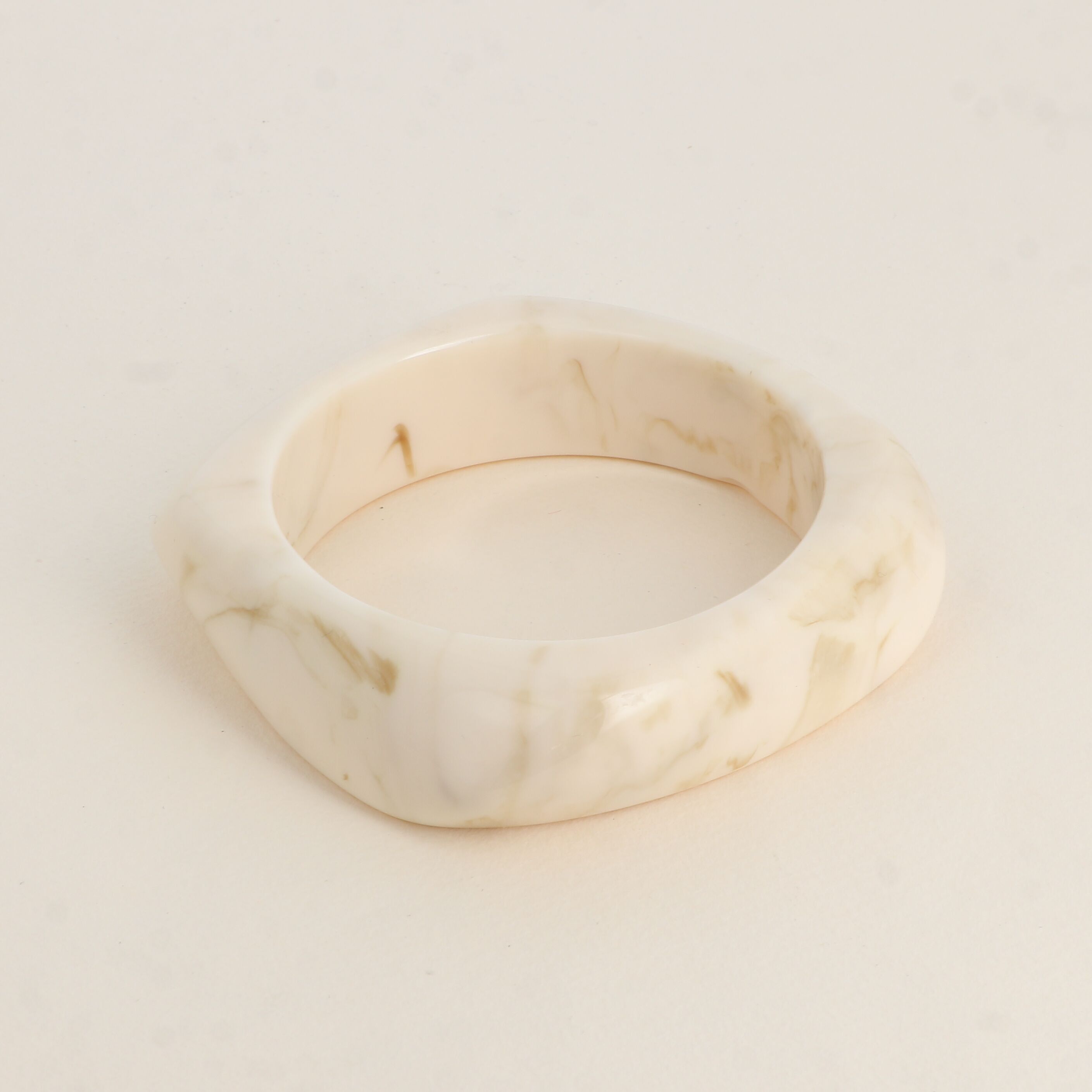 Cuff - curved square in resin