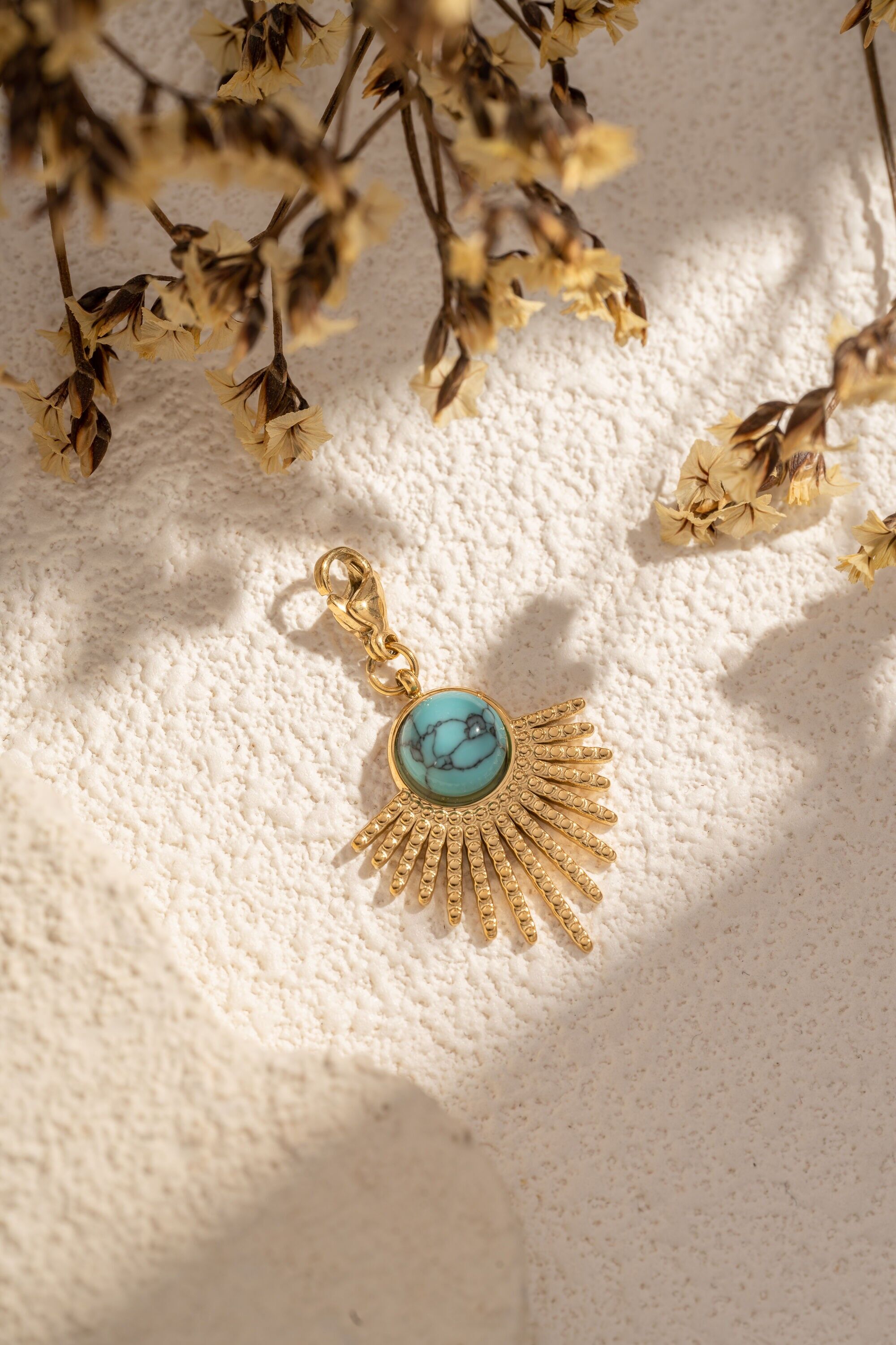 Türkisfarbener Sonnenanhänger – Damenanhänger aus Edelstahl