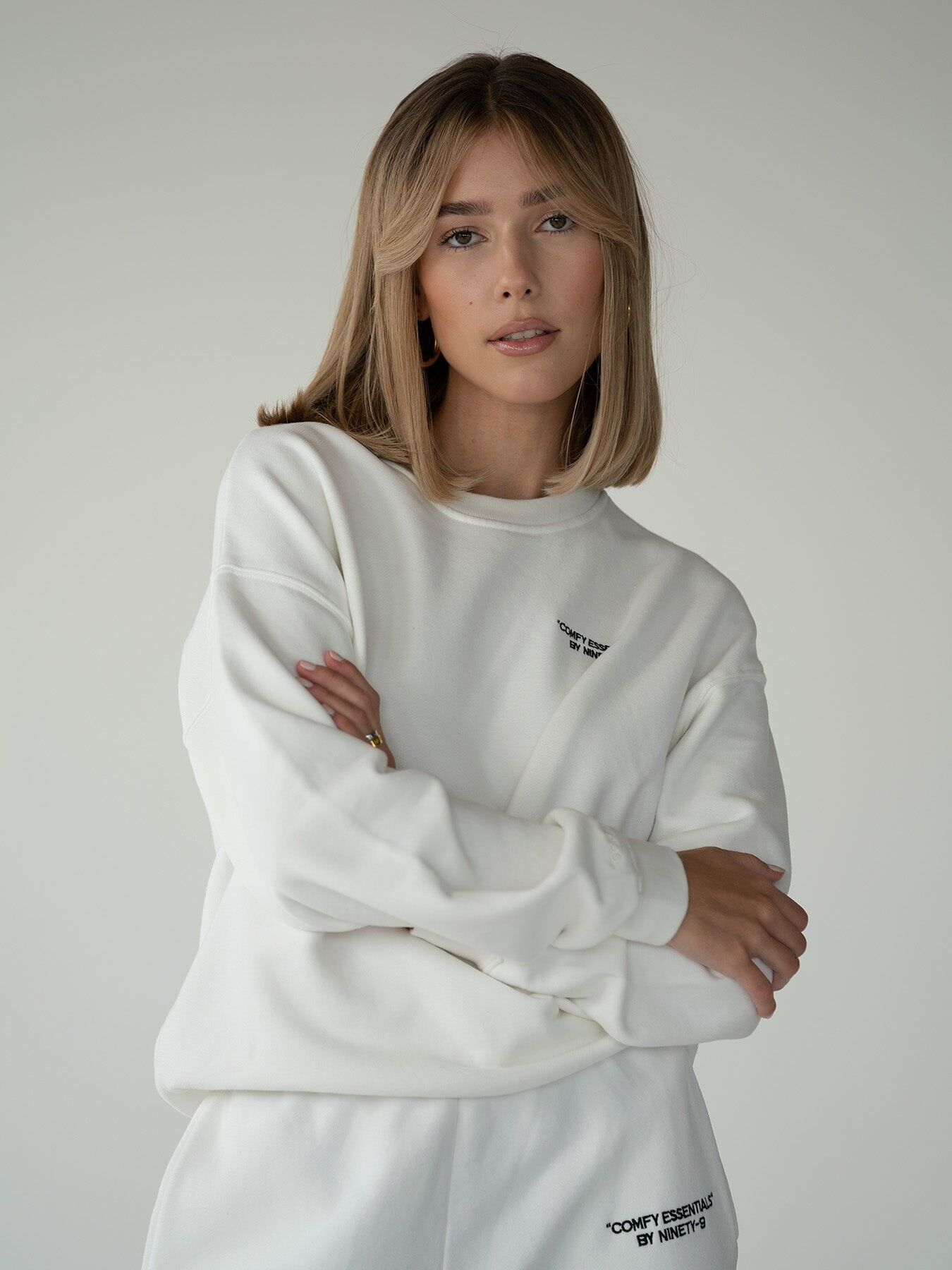 PRENDAS ESENCIALES - Sudadera • Blanco roto