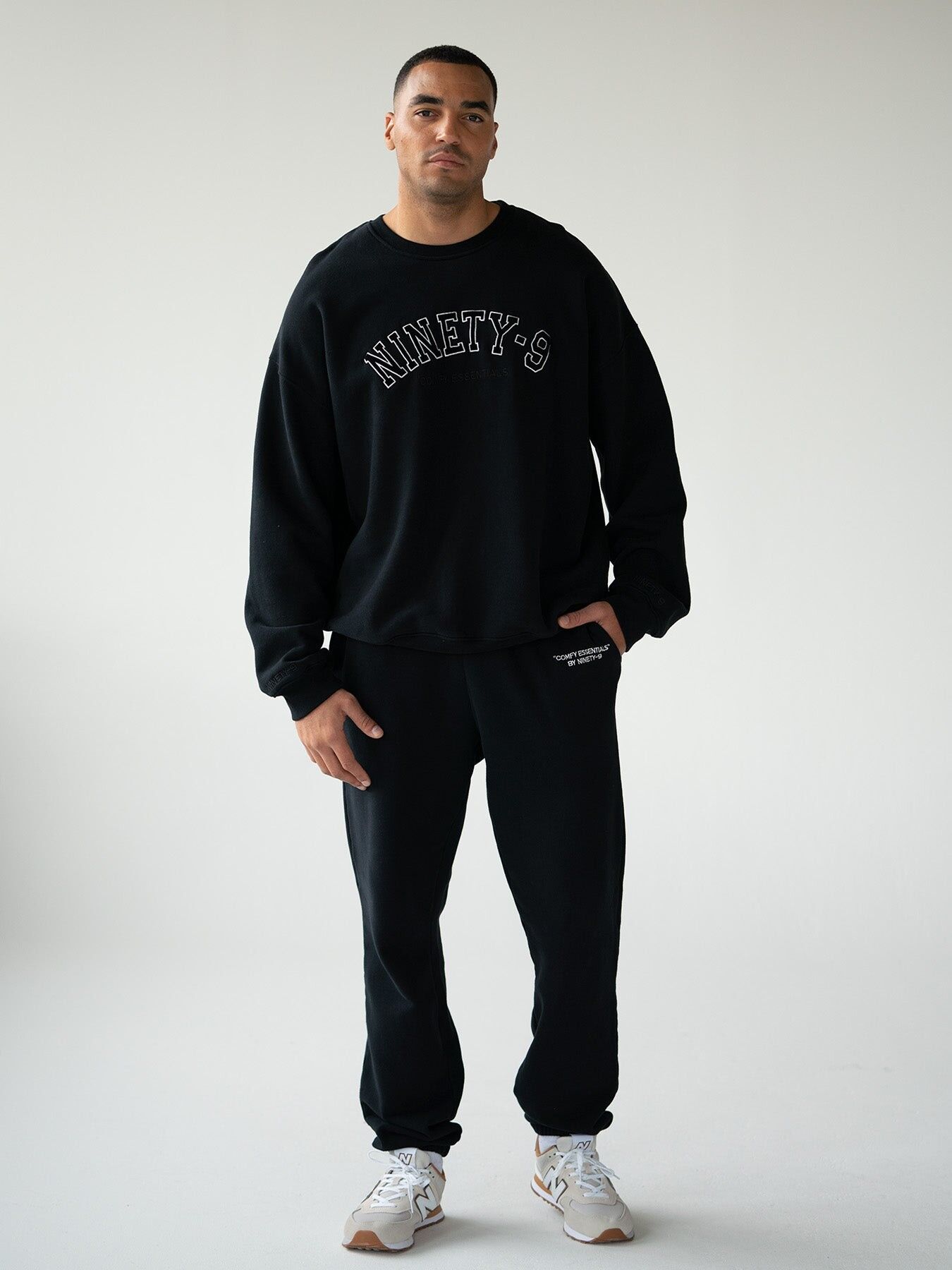 ESSENTIALS - Sweatpants  •  Black