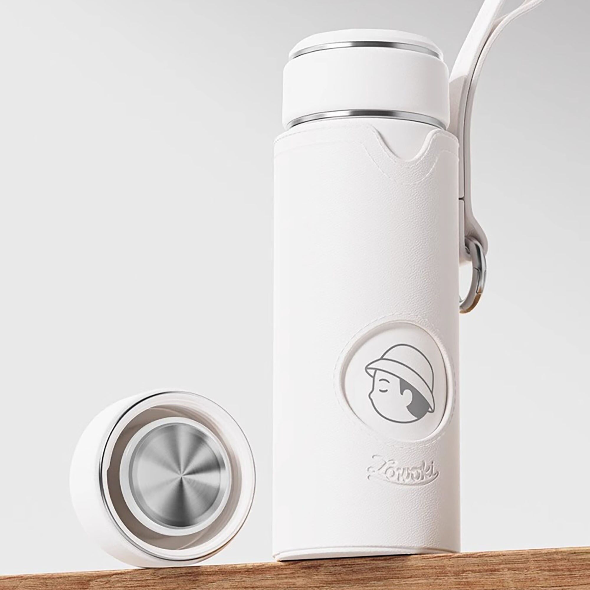 Botella térmica con doble infusor de té