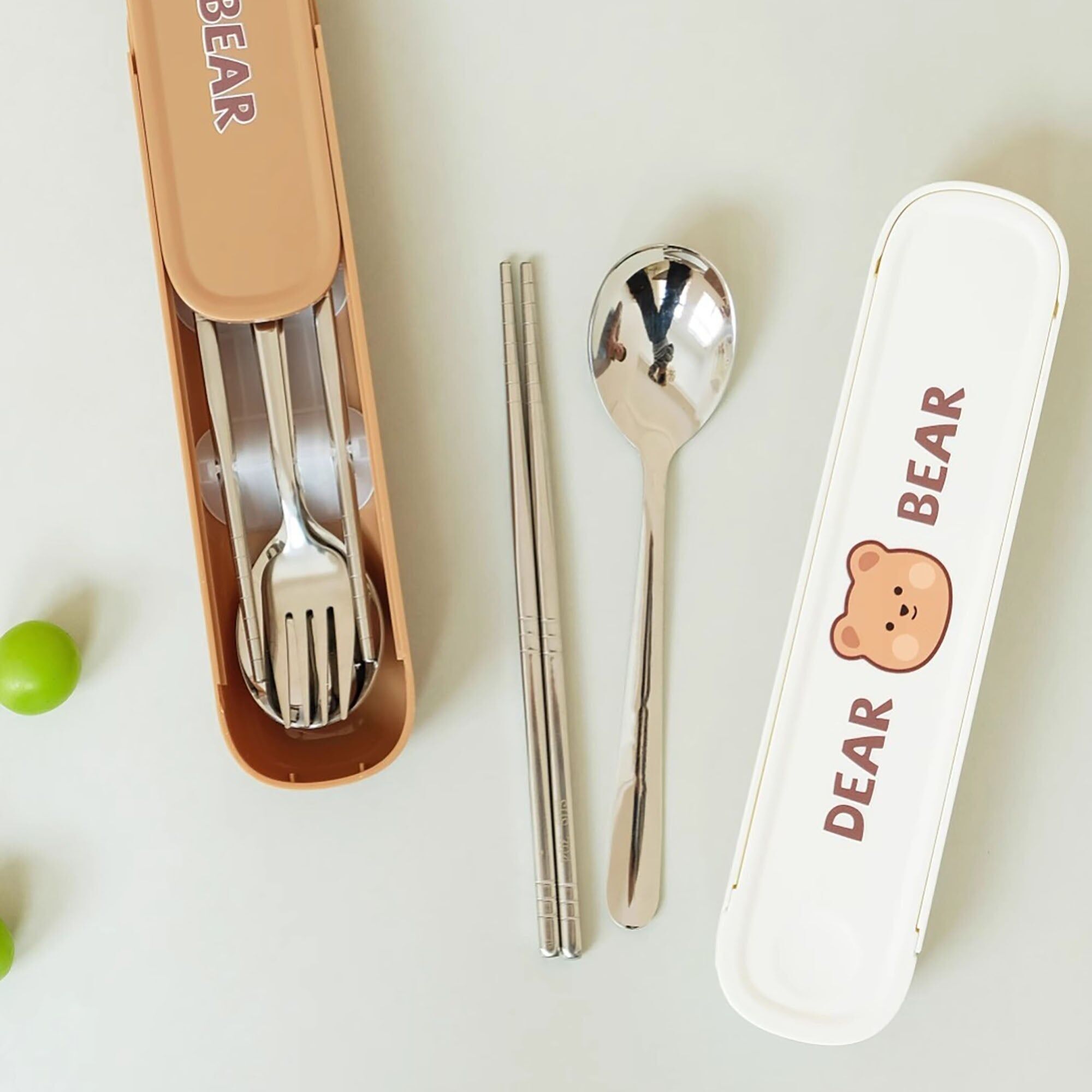 Caja de palillos portátil