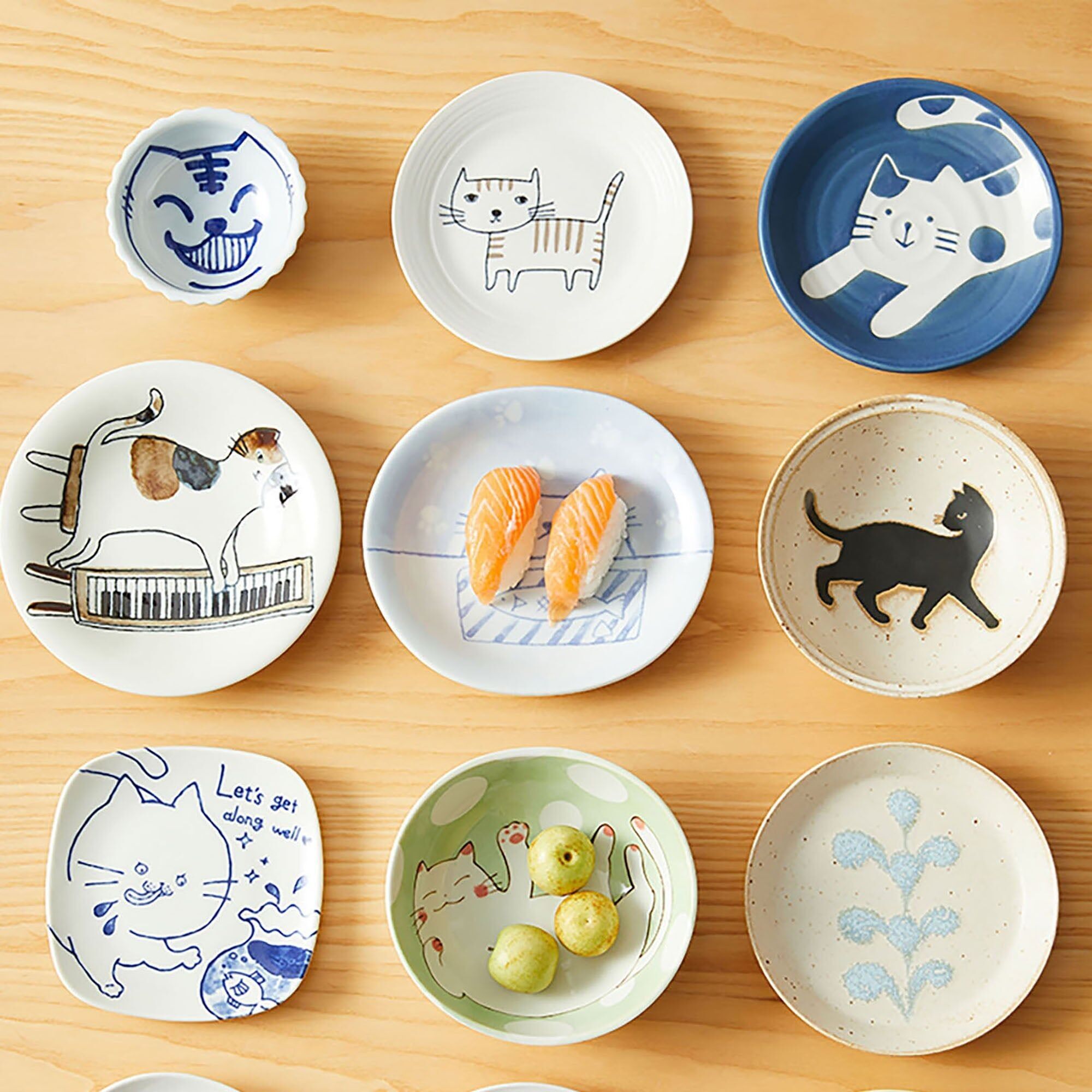 Geschirr mit niedlichem Katzendesign