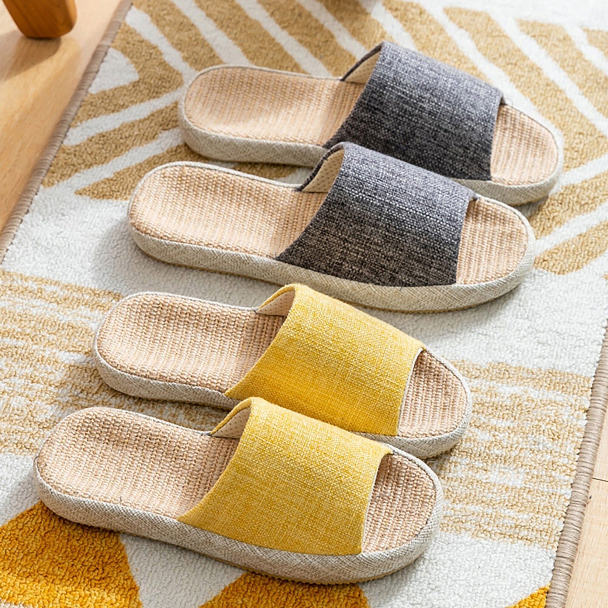 Offene Hausschuhe aus Leinen und Baumwolle