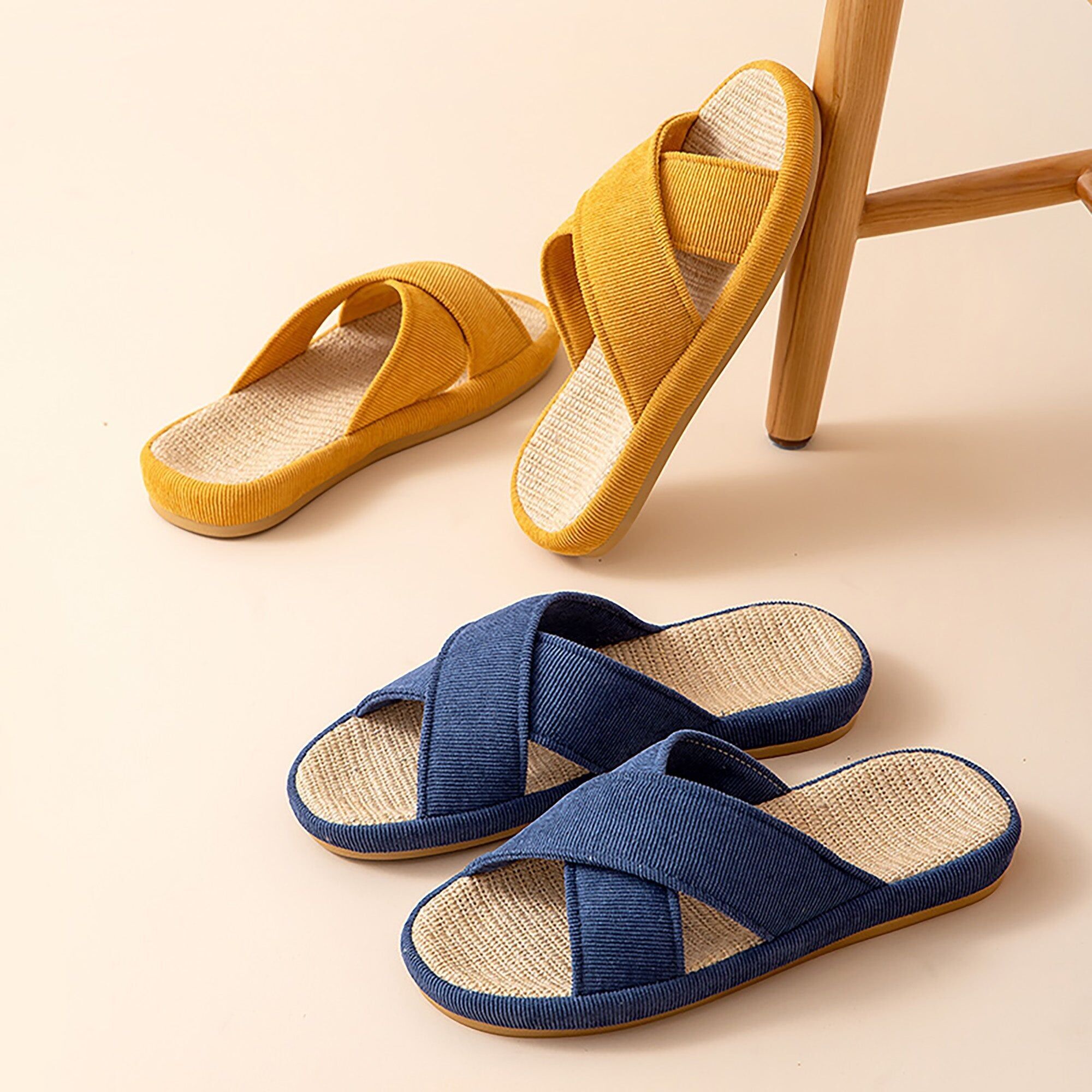 Pantoffeln aus Leinen und Baumwolle