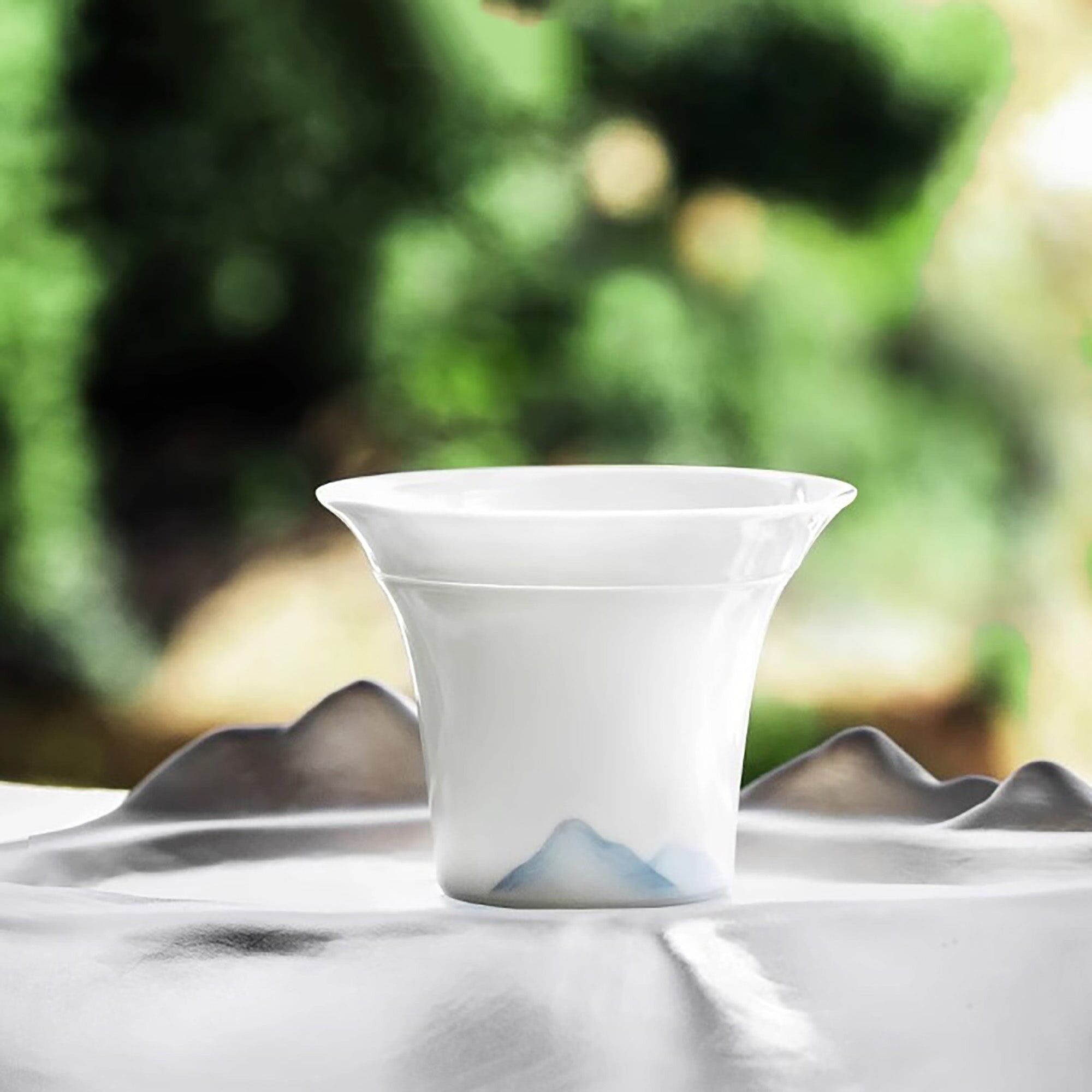 Filtro da tè in ceramica della serie "Montagne lontane".