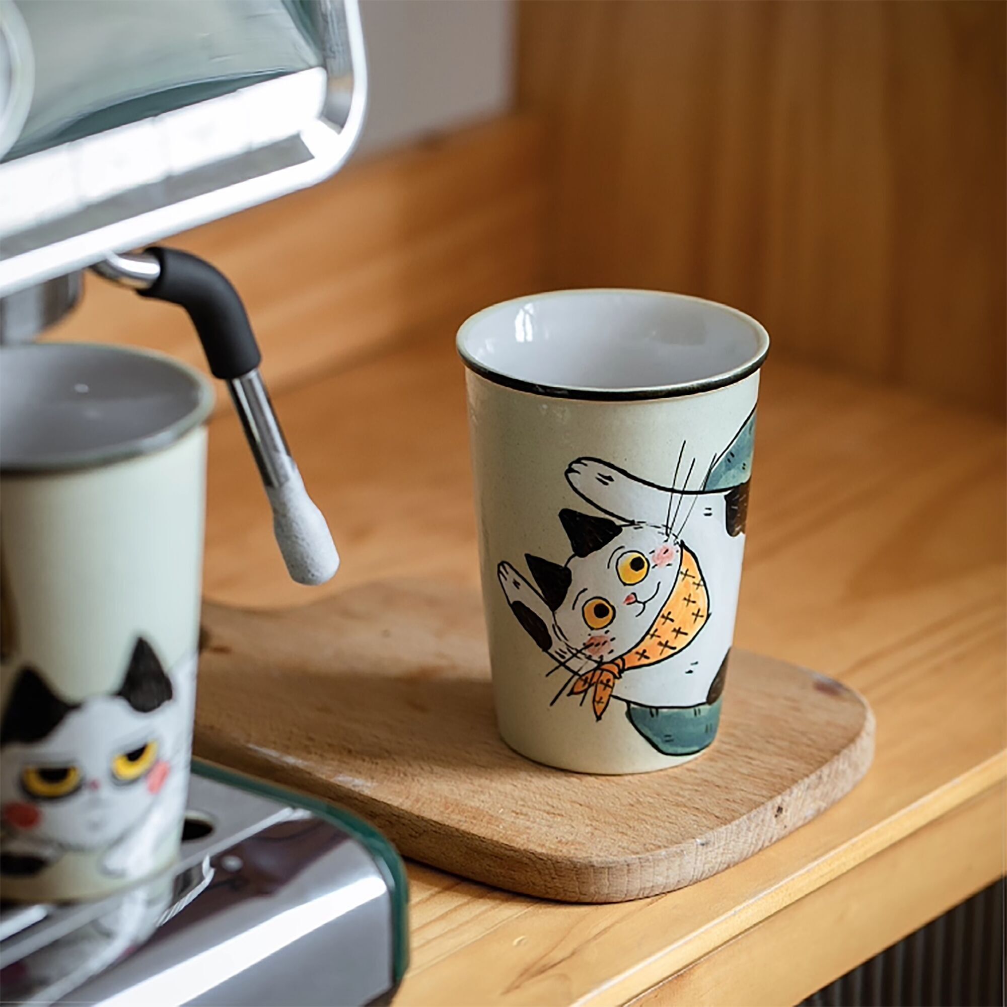 Tazze con adorabili gatti firmati