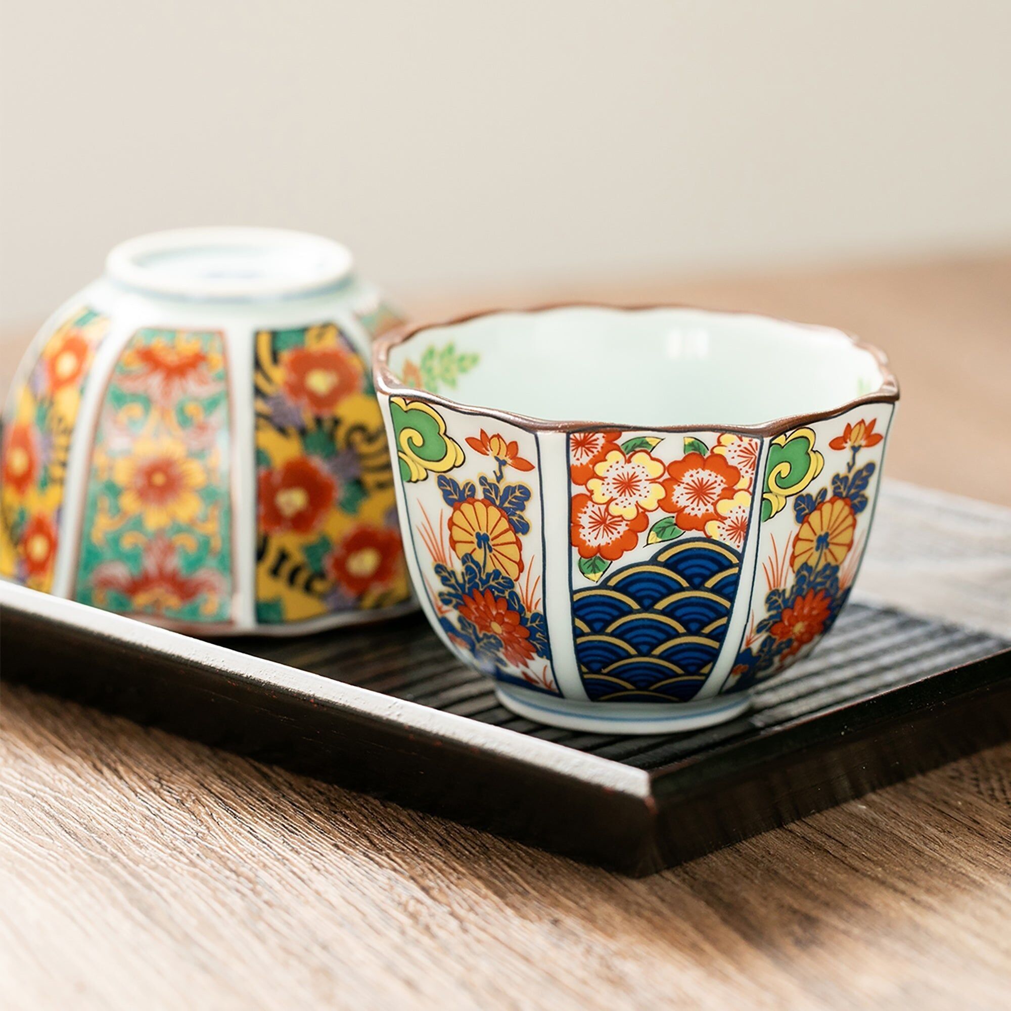 Ciotola ottagonale Arita-yaki con motivi Ko-Imari