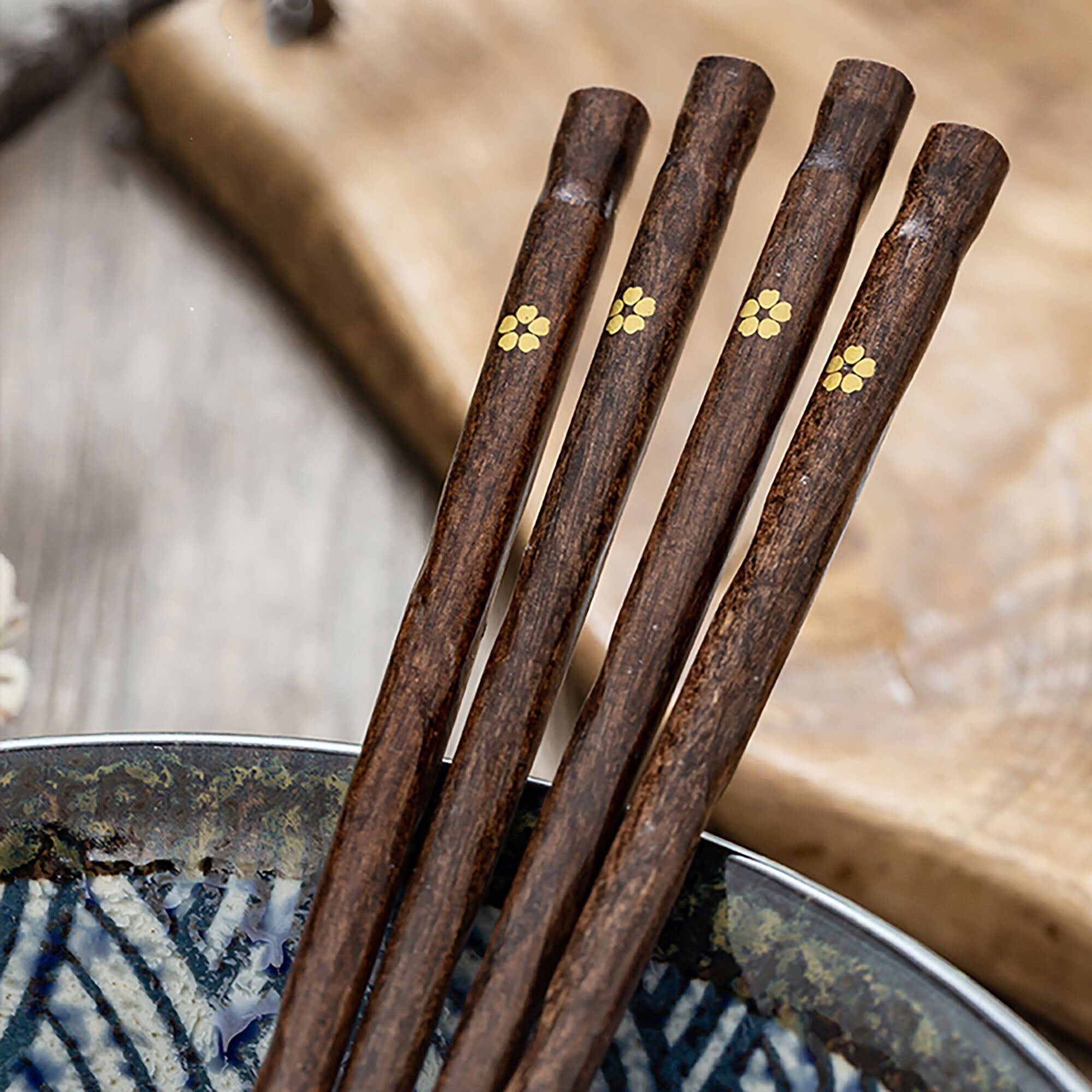 Bacchette con disegno Sakura dorato