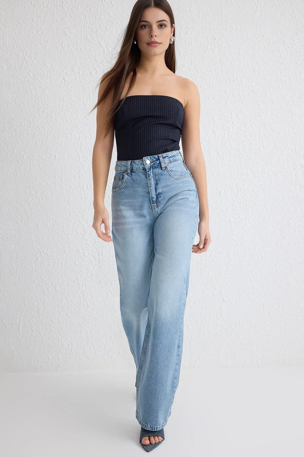 High Waist Wide Leg Jeans