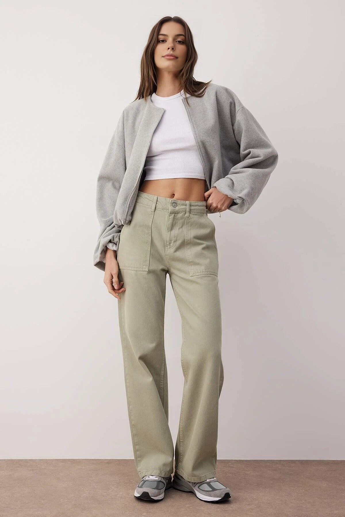 High-Waist-Jeans mit weitem Bein und Taschen