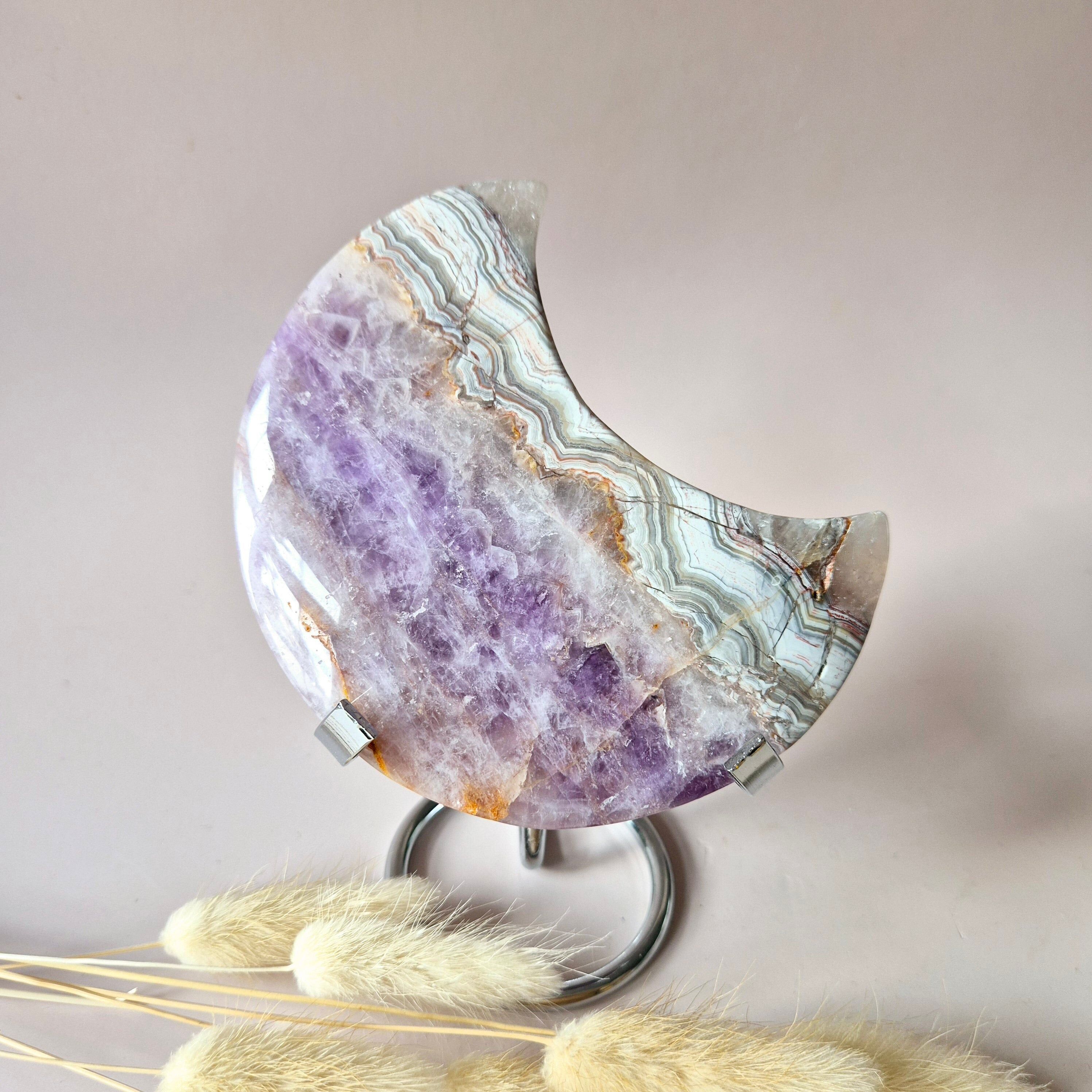 Lune XL en agate améthyste (334 g) – Support inclus