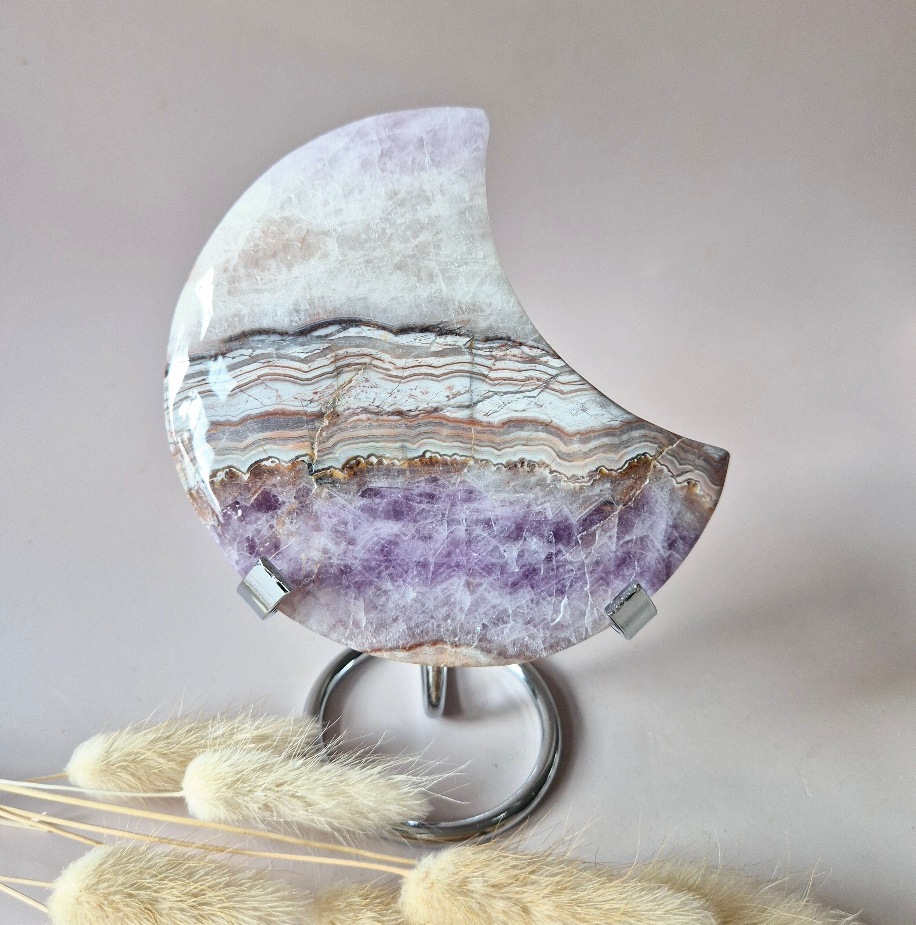Lune XL en agate améthyste (364 g) – Support inclus