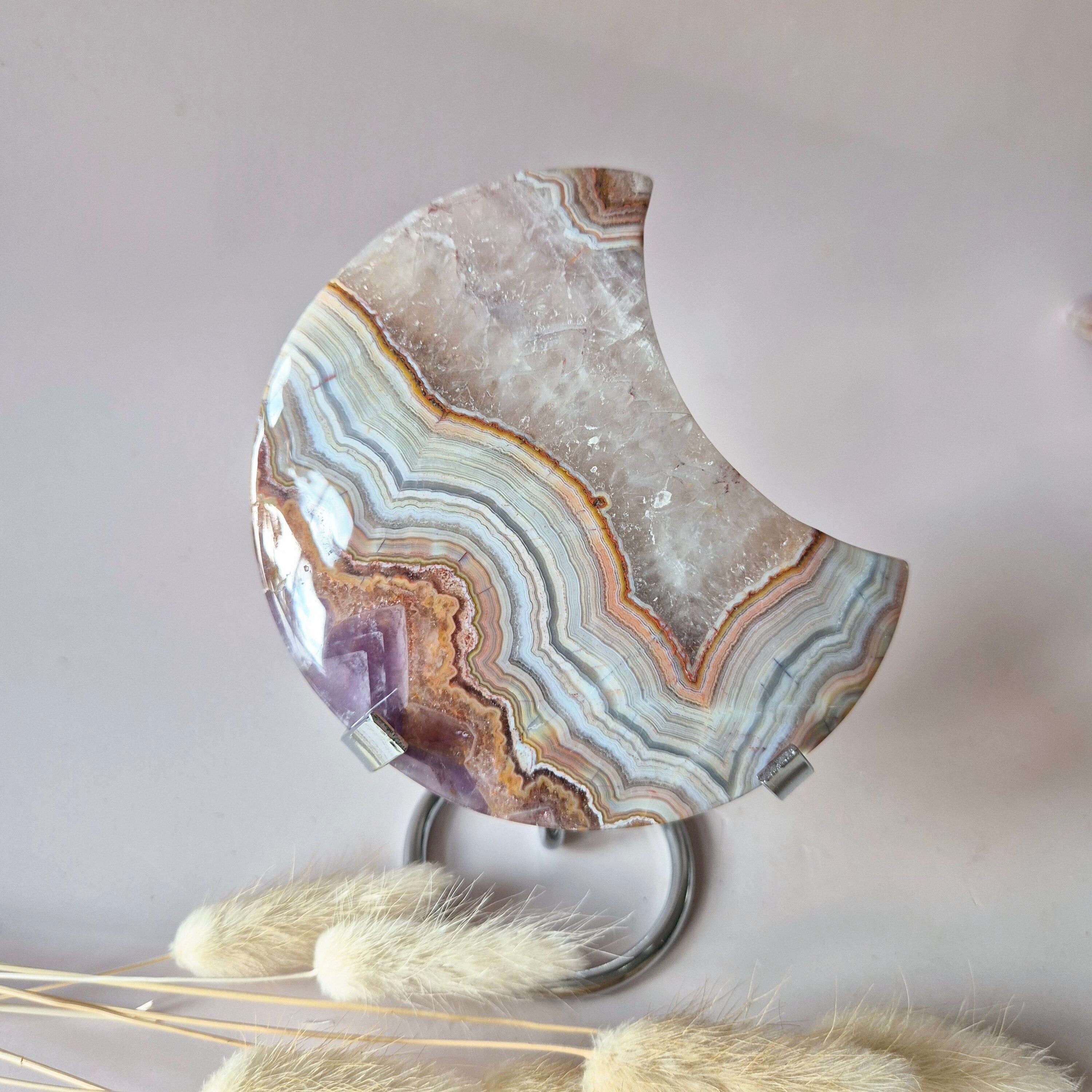 Lune XL en agate améthyste (381 g) – Support inclus