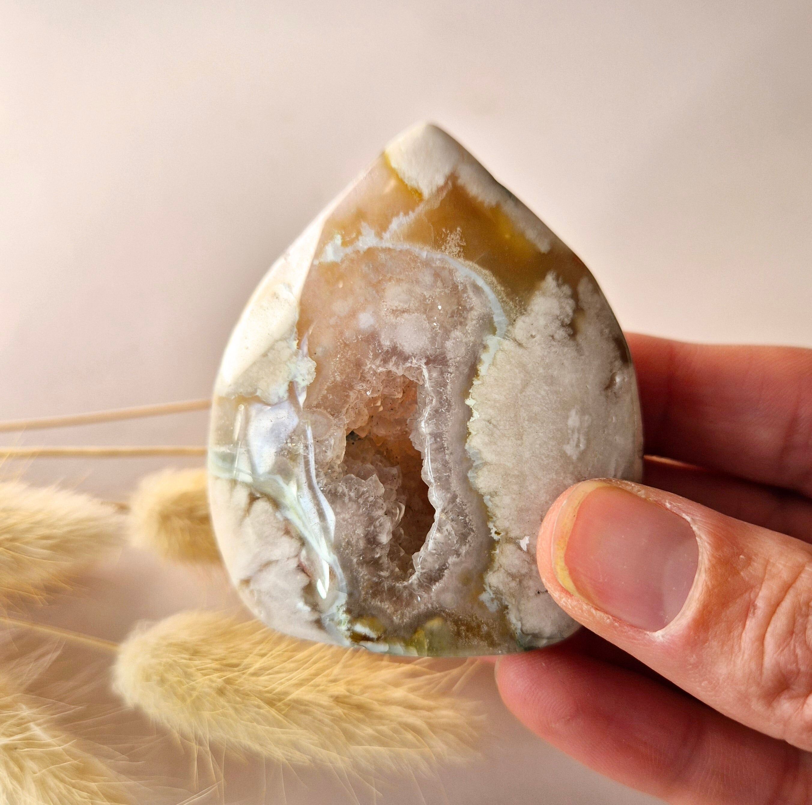 Pierre précieuse Druzy Améthyste Rose Flamme 89g (Améthyste Rose)