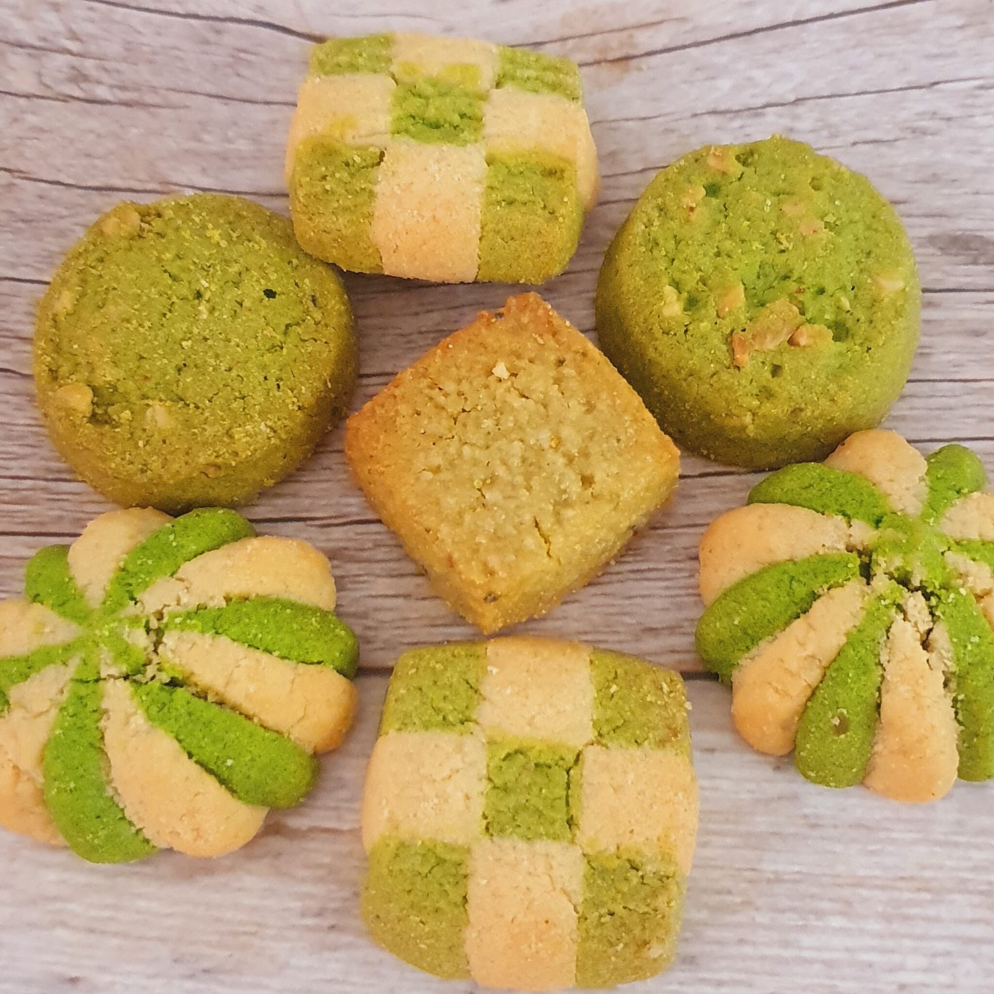 Assorted pistachio biscuits – 150g bag