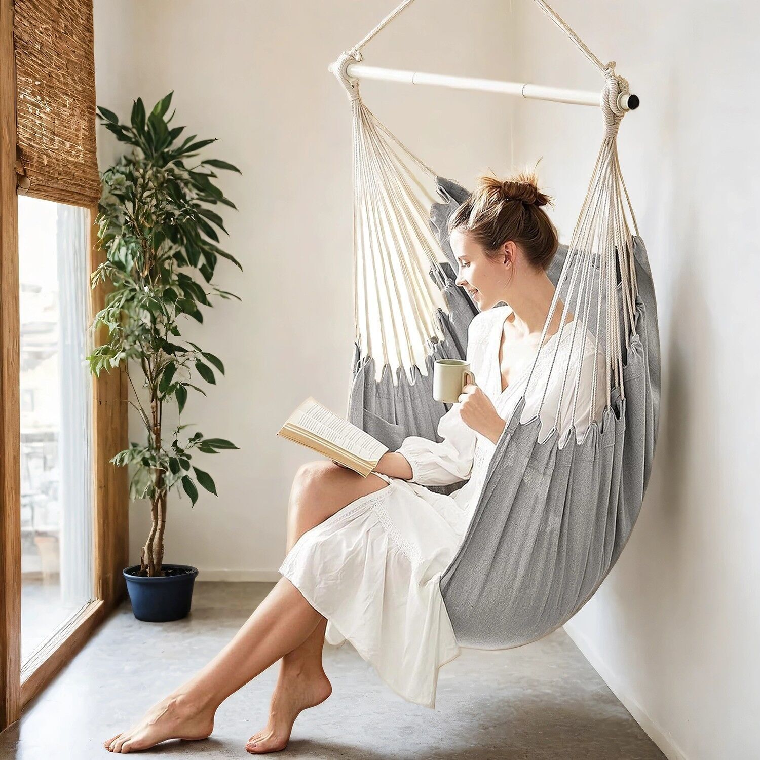 Hanging chair, hanging swing with 2 cushions, hanging chair, metal chain, 150 x 128 cm (L x W) - Cushion dimensions: 40 x 40 cm